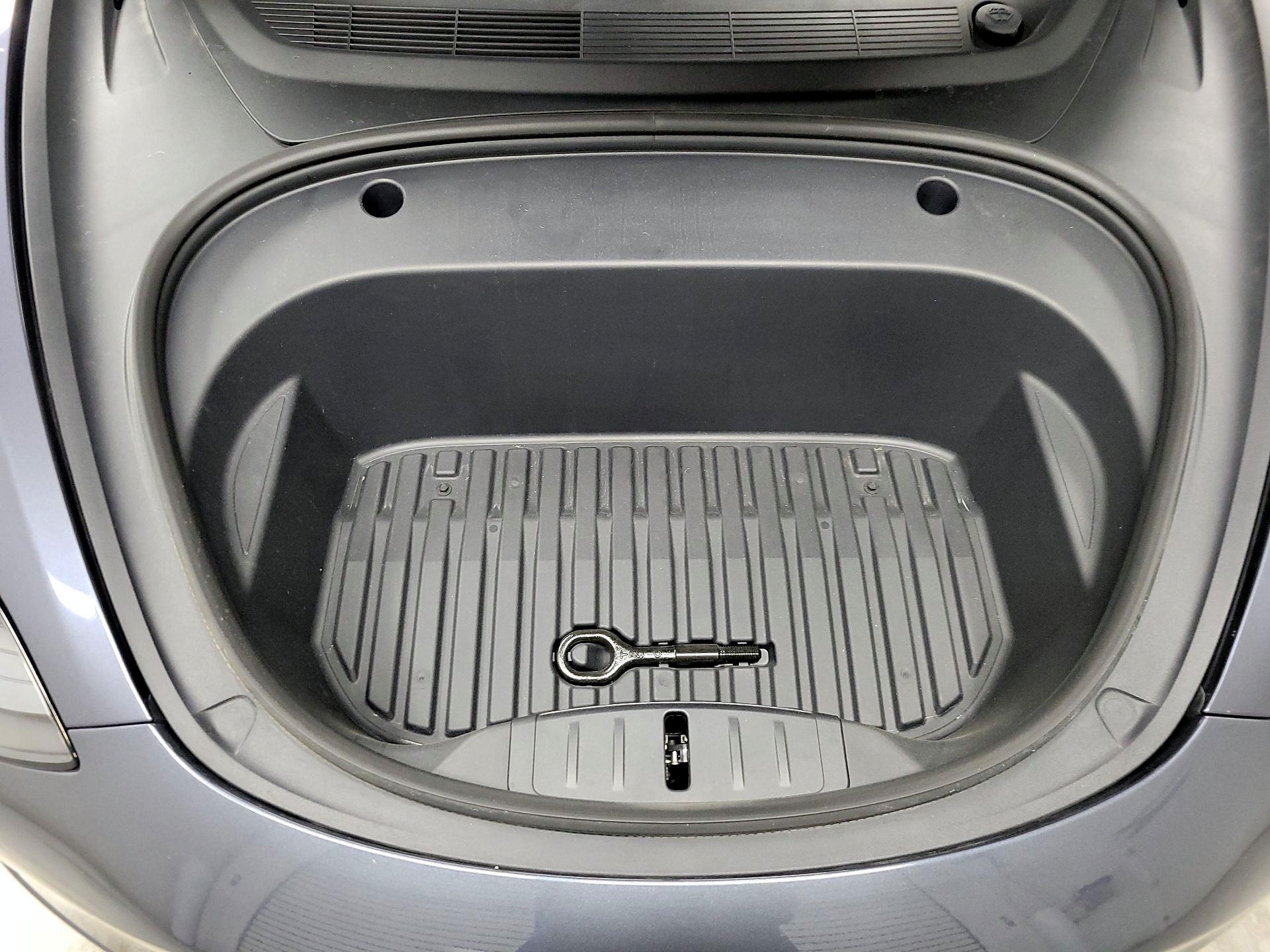 Thumbnail: 2023 Tesla Model 3 - 19