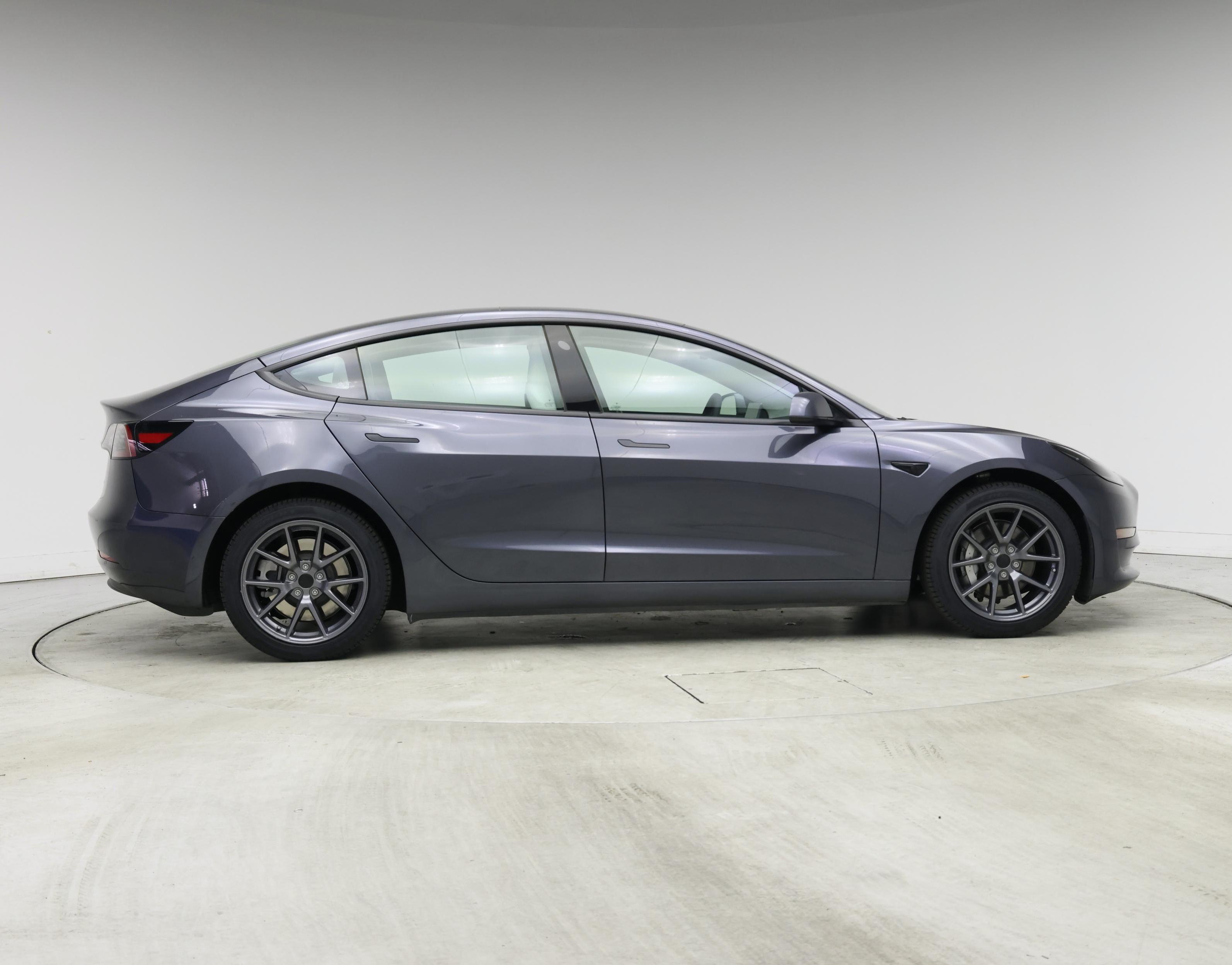 Thumbnail: 2023 Tesla Model 3 - 7