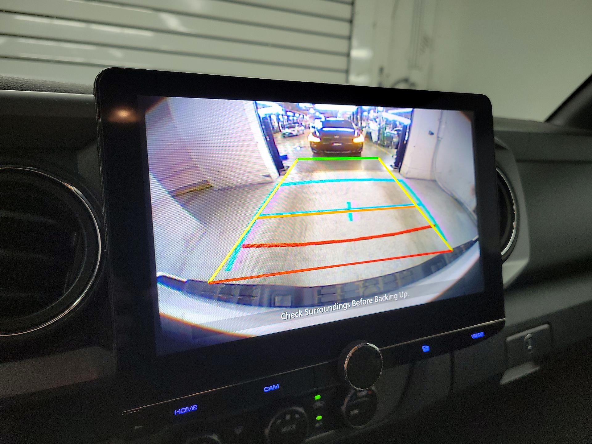 Thumbnail: 2021 Toyota Tacoma - 14