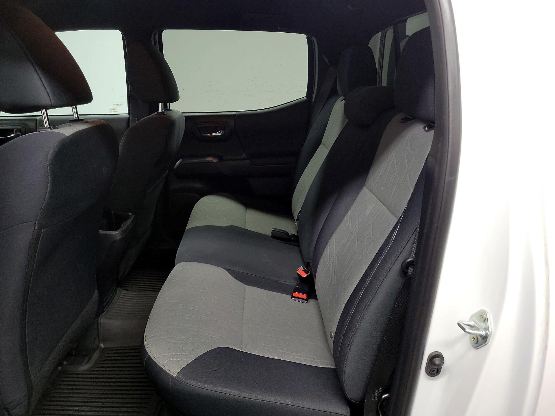 Thumbnail: 2021 Toyota Tacoma - 18