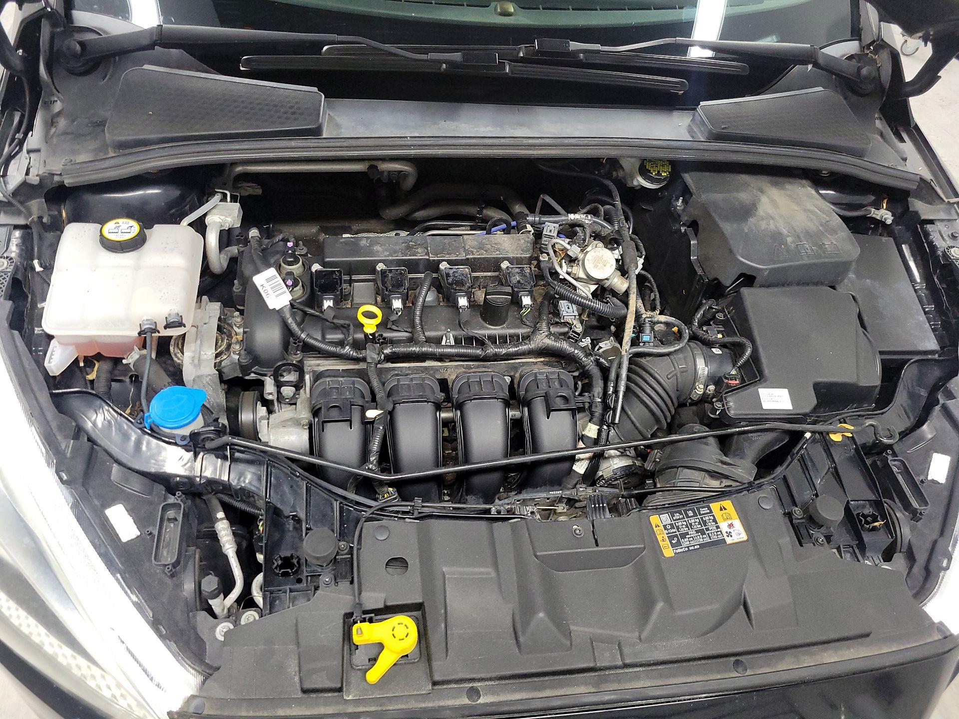 Thumbnail: 2016 Ford Focus - 18