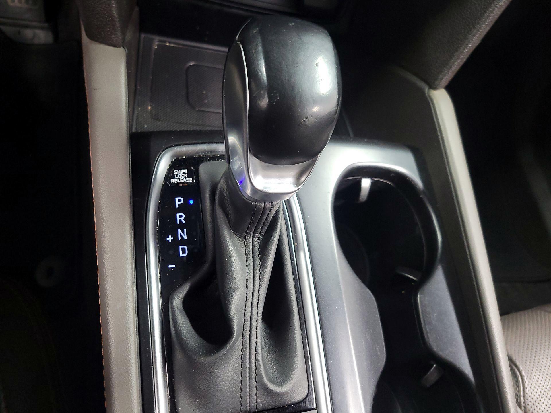 Thumbnail: 2020 Hyundai Santa Fe - 16