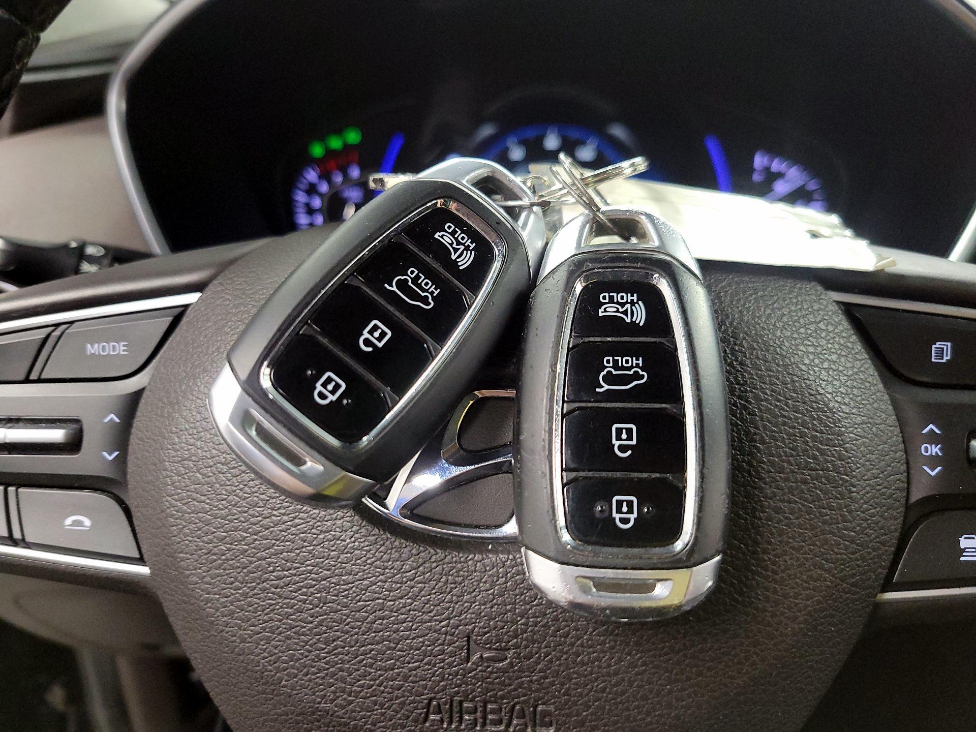 Thumbnail: 2020 Hyundai Santa Fe - 20