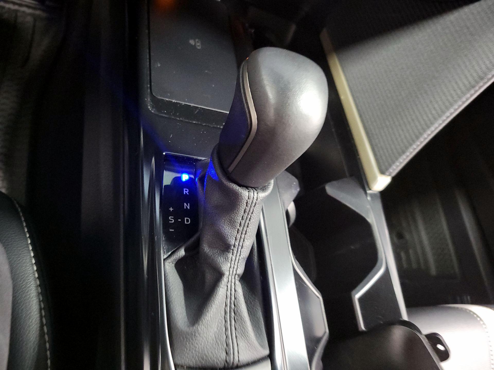 Thumbnail: 2025 Toyota Camry - 16