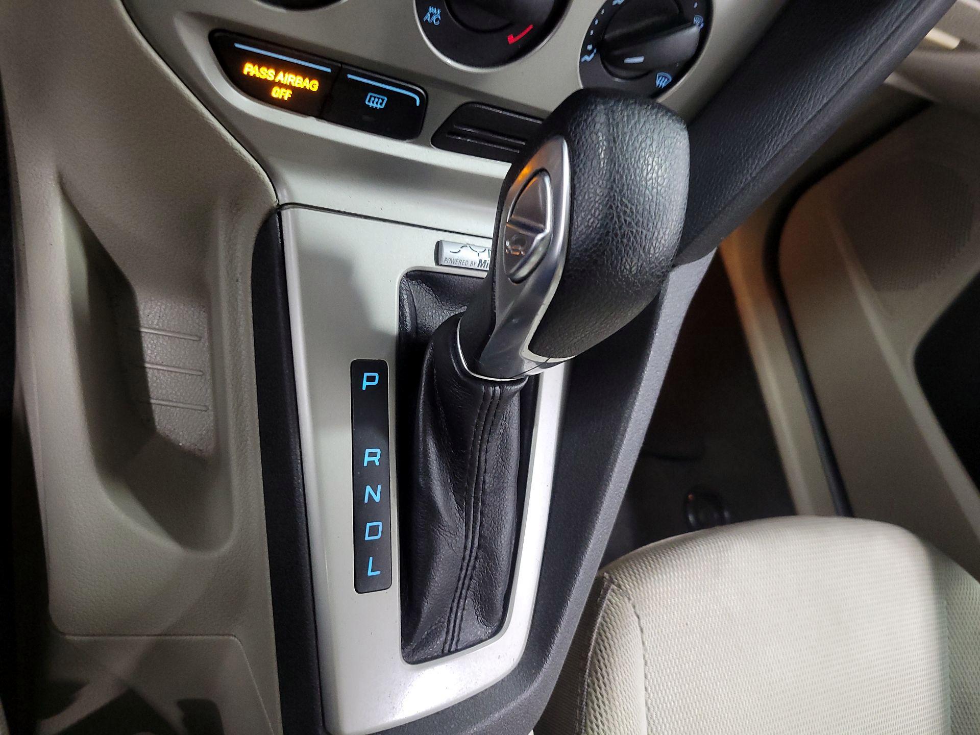 Thumbnail: 2014 Ford Focus - 15