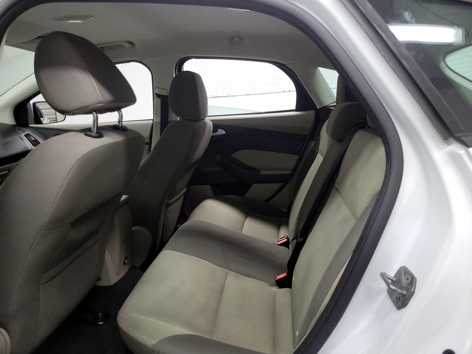 Thumbnail: 2014 Ford Focus - 16