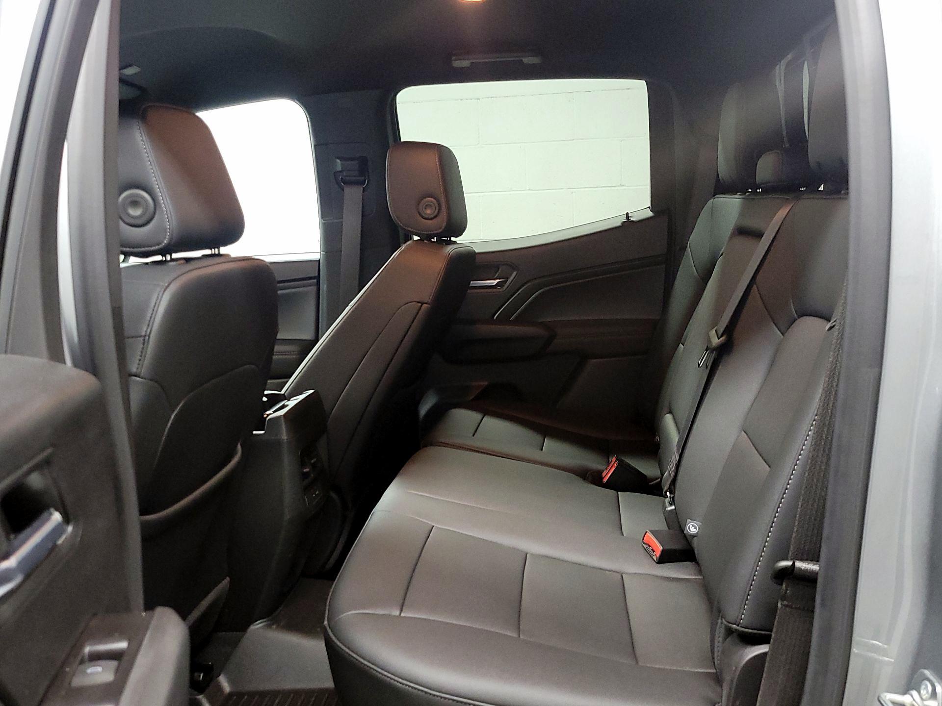 Thumbnail: 2024 Chevrolet Colorado - 19