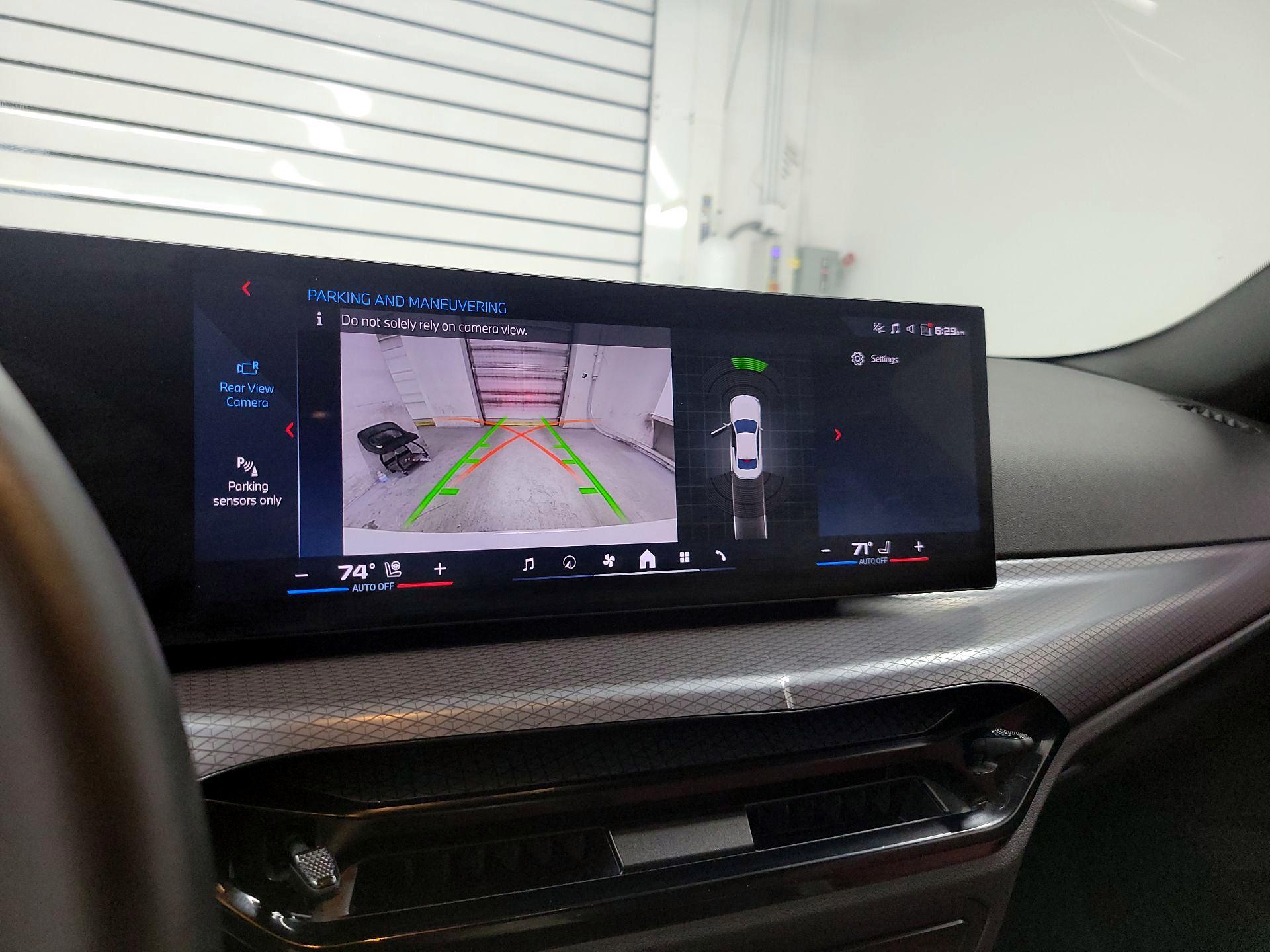 Thumbnail: 2025 BMW 2 Series - 15