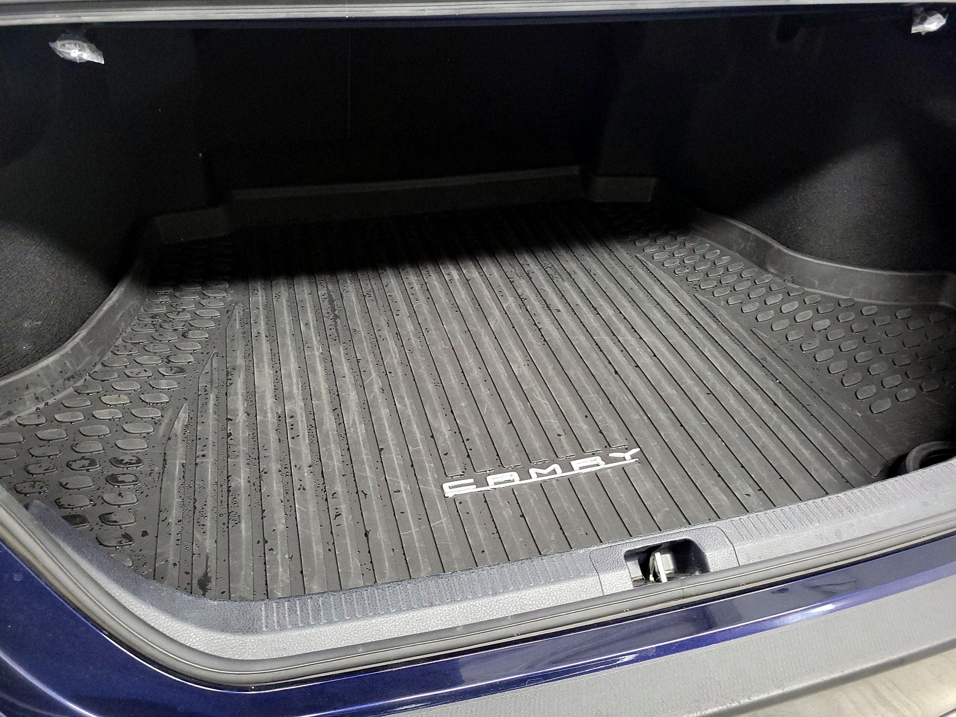 Thumbnail: 2022 Toyota Camry - 19