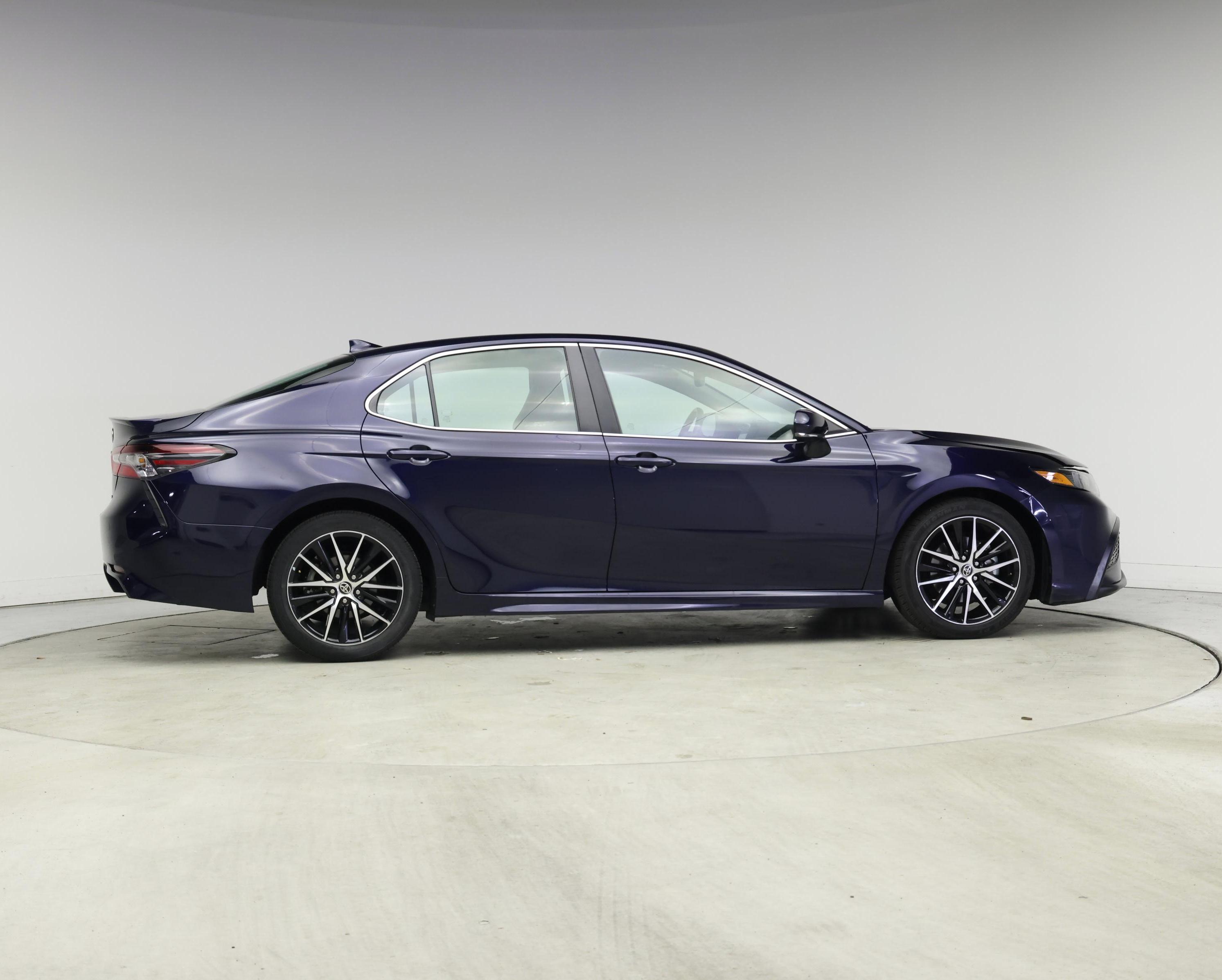 Thumbnail: 2022 Toyota Camry - 7