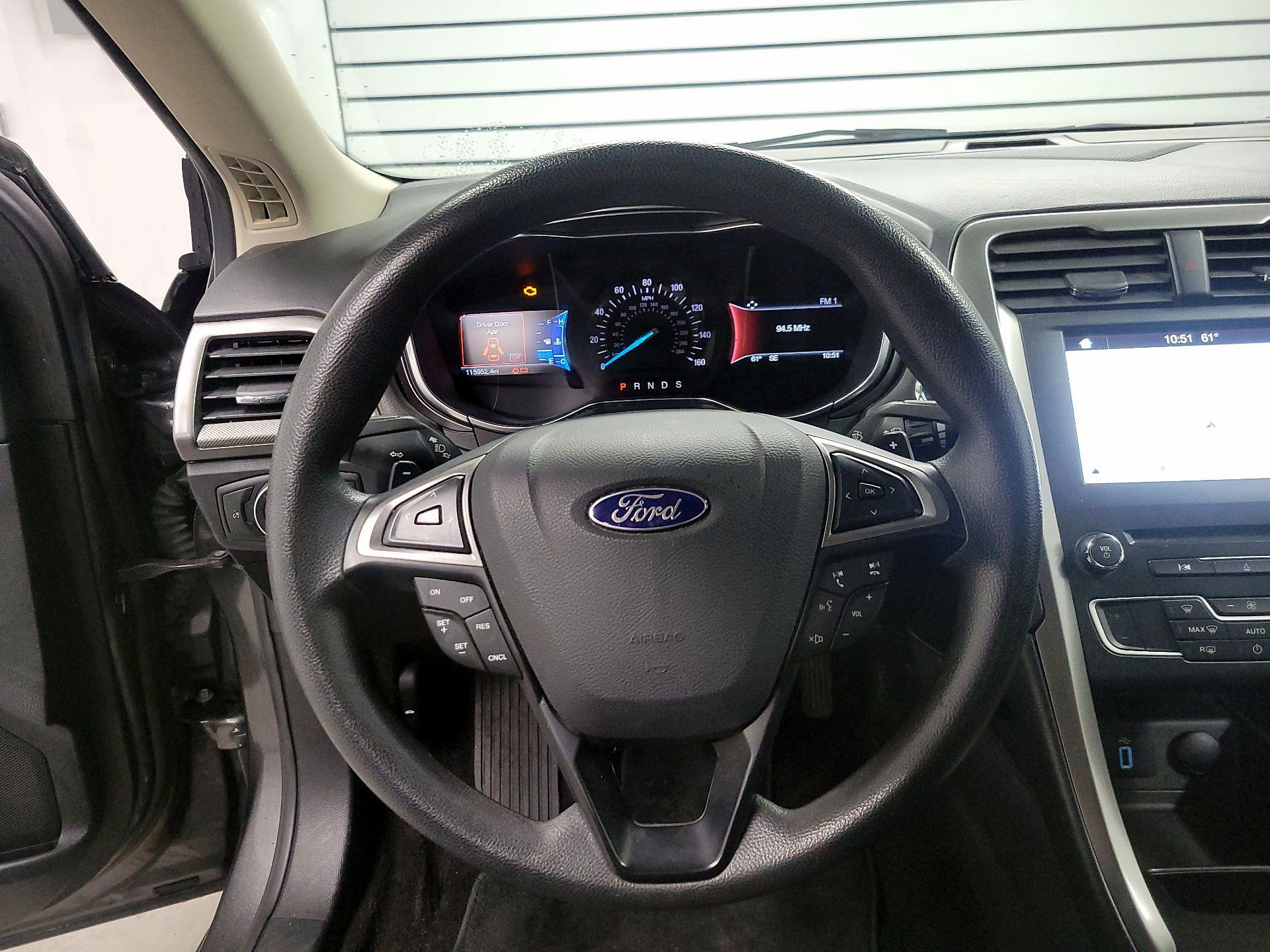 Thumbnail: 2017 Ford Fusion - 10