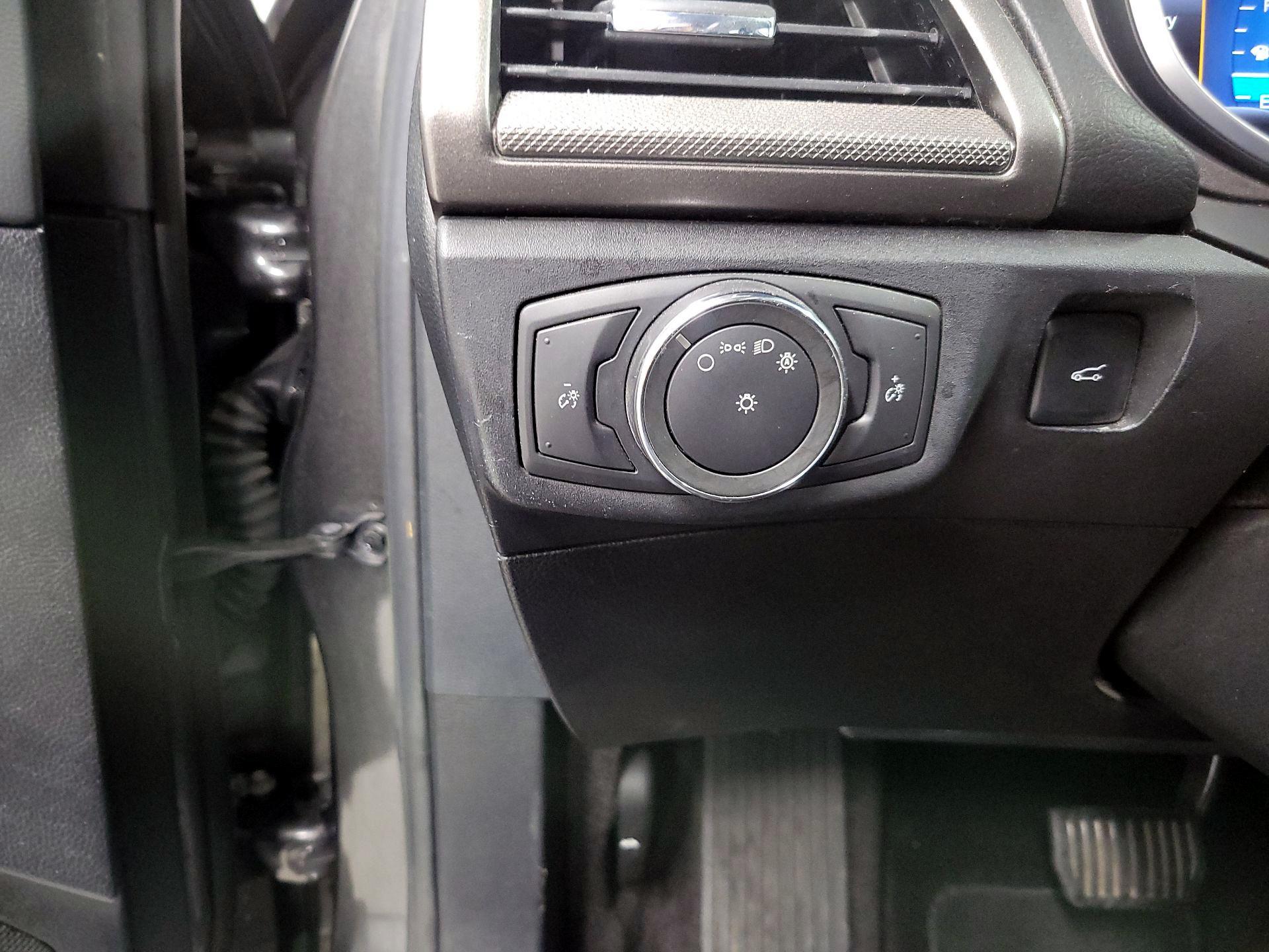 Thumbnail: 2017 Ford Fusion - 13