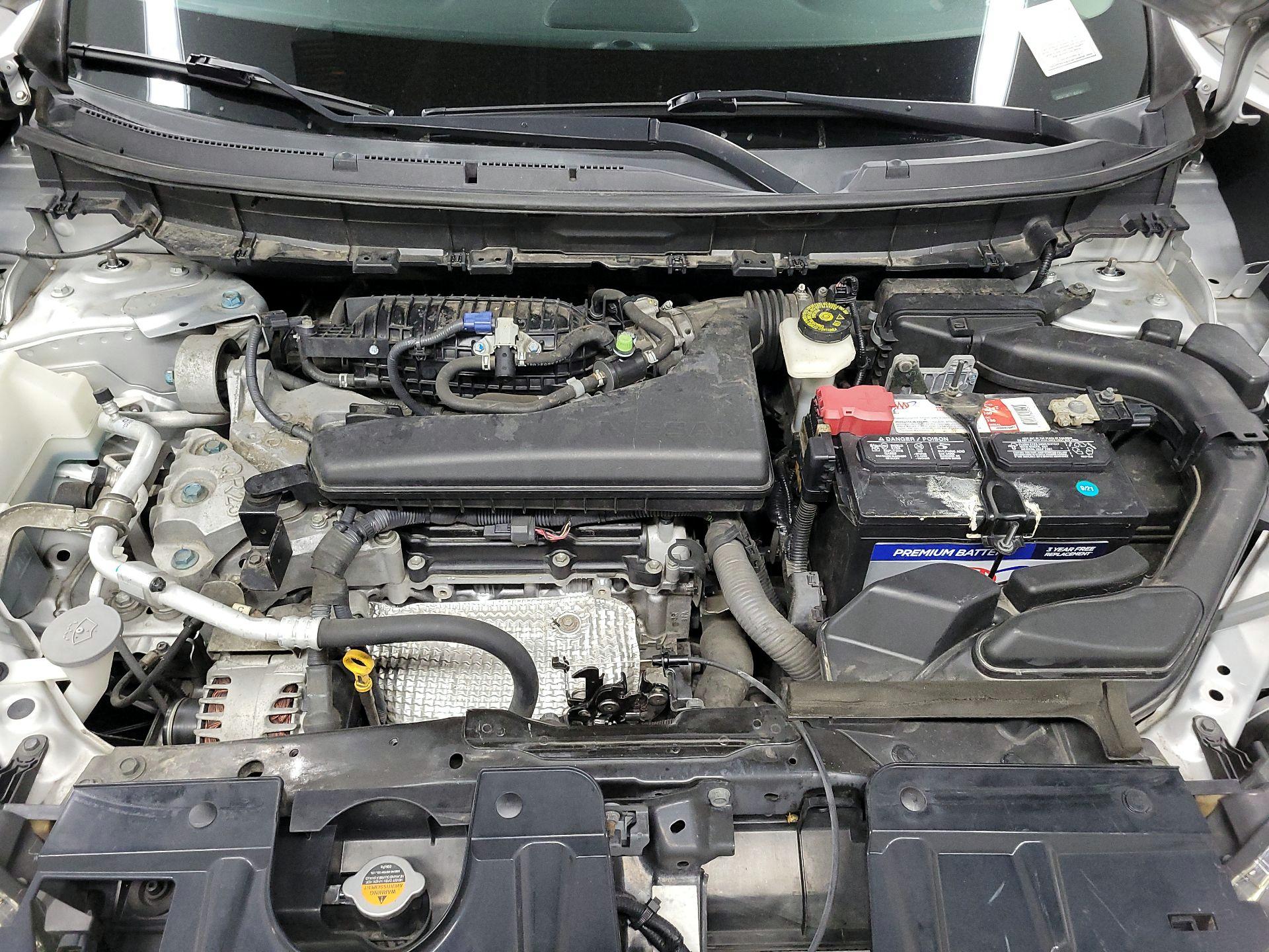 Thumbnail: 2018 Nissan Rogue - 16