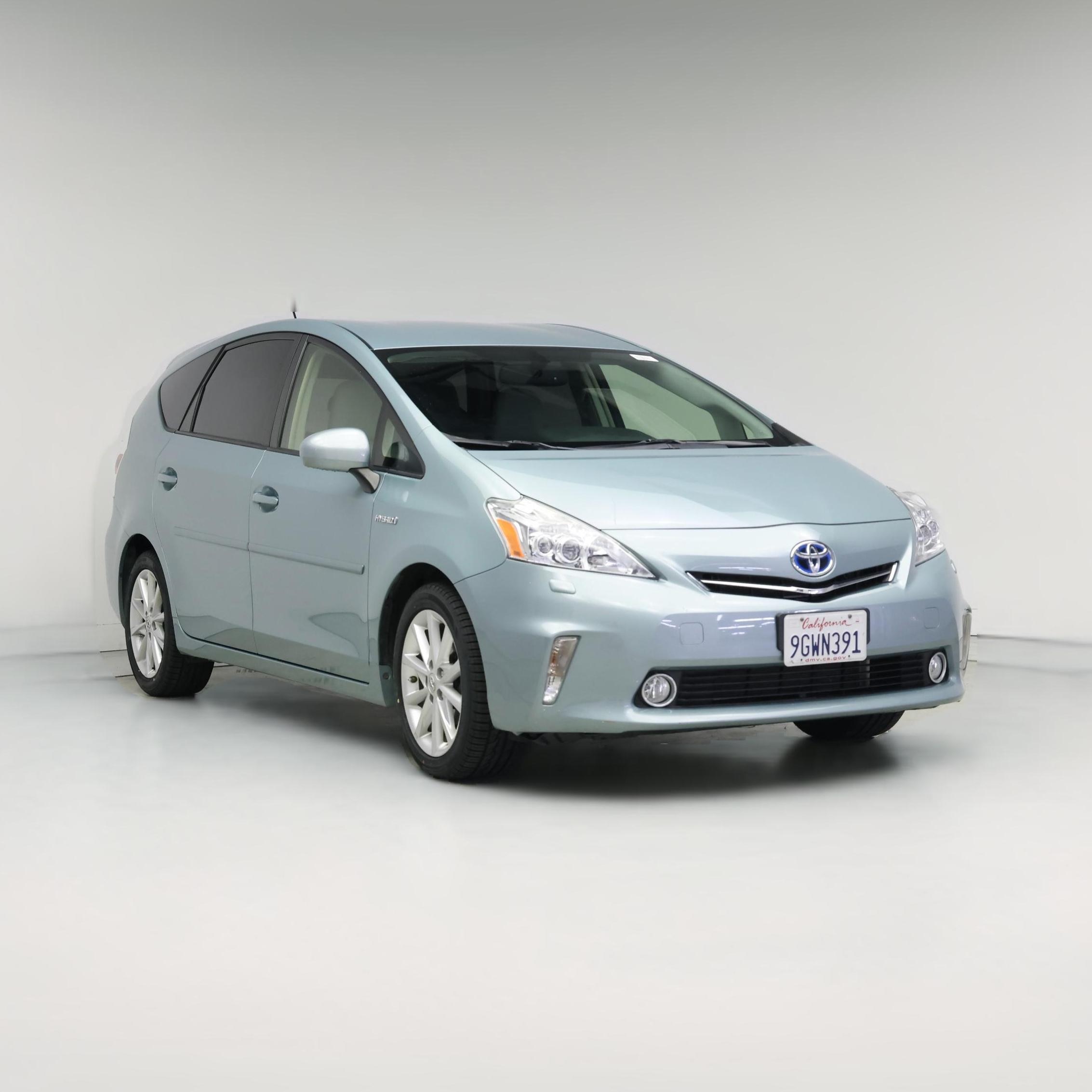 Thumbnail: 2014 Toyota Prius v - 1