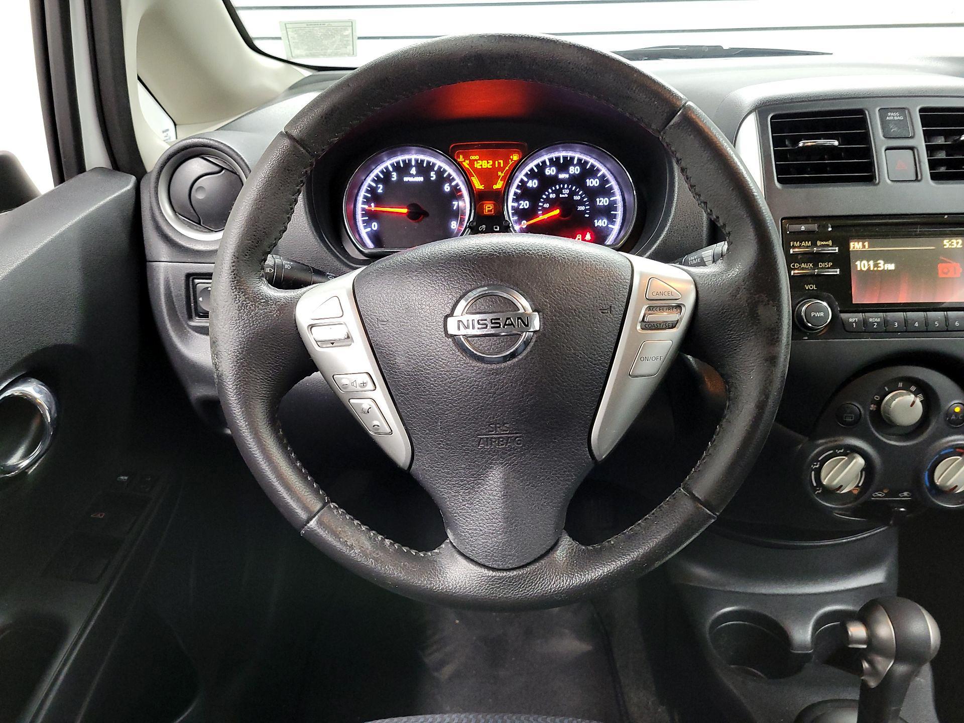 Thumbnail: 2014 Nissan Versa Note - 10