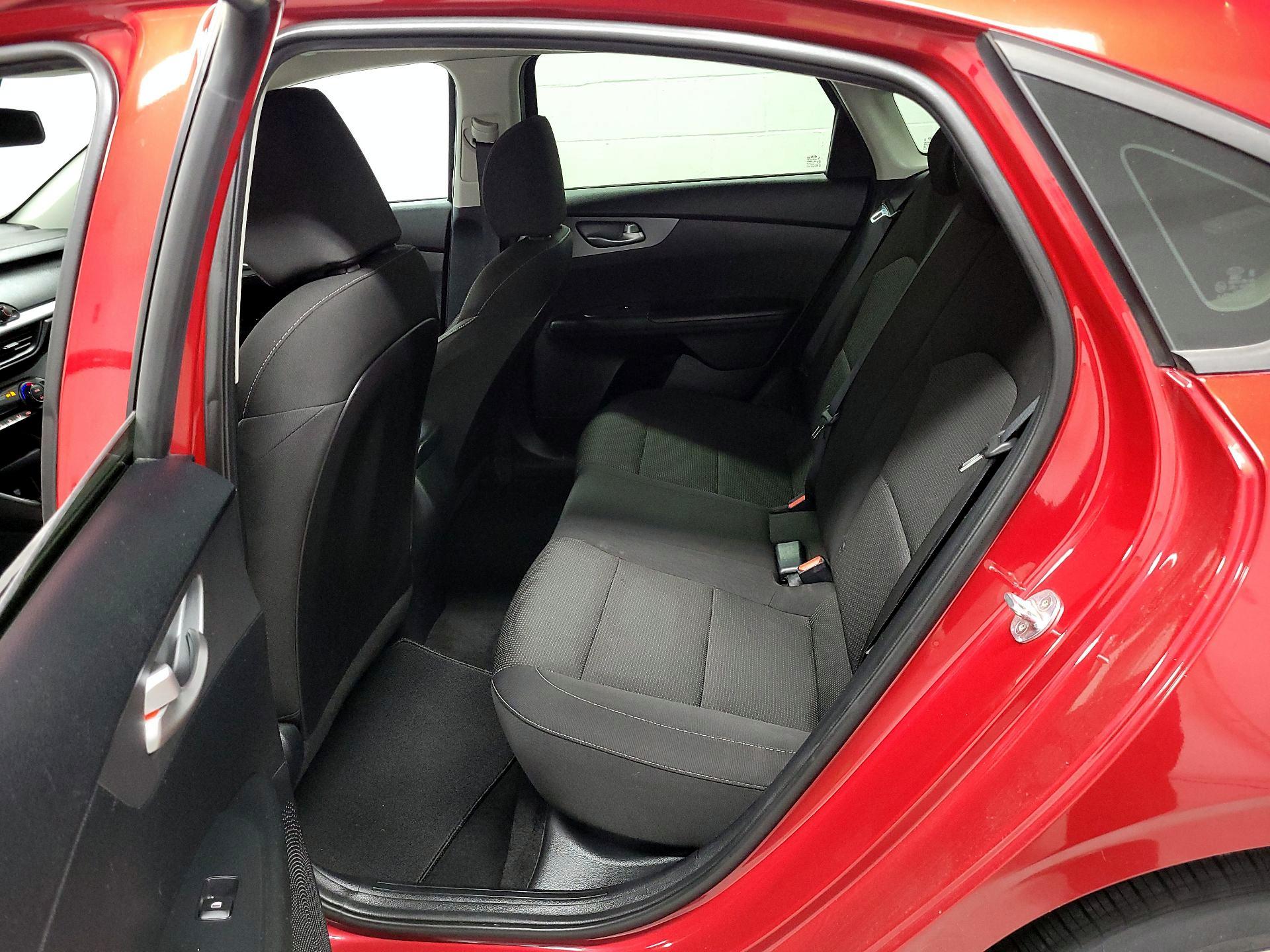 Thumbnail: 2019 Kia Forte - 18