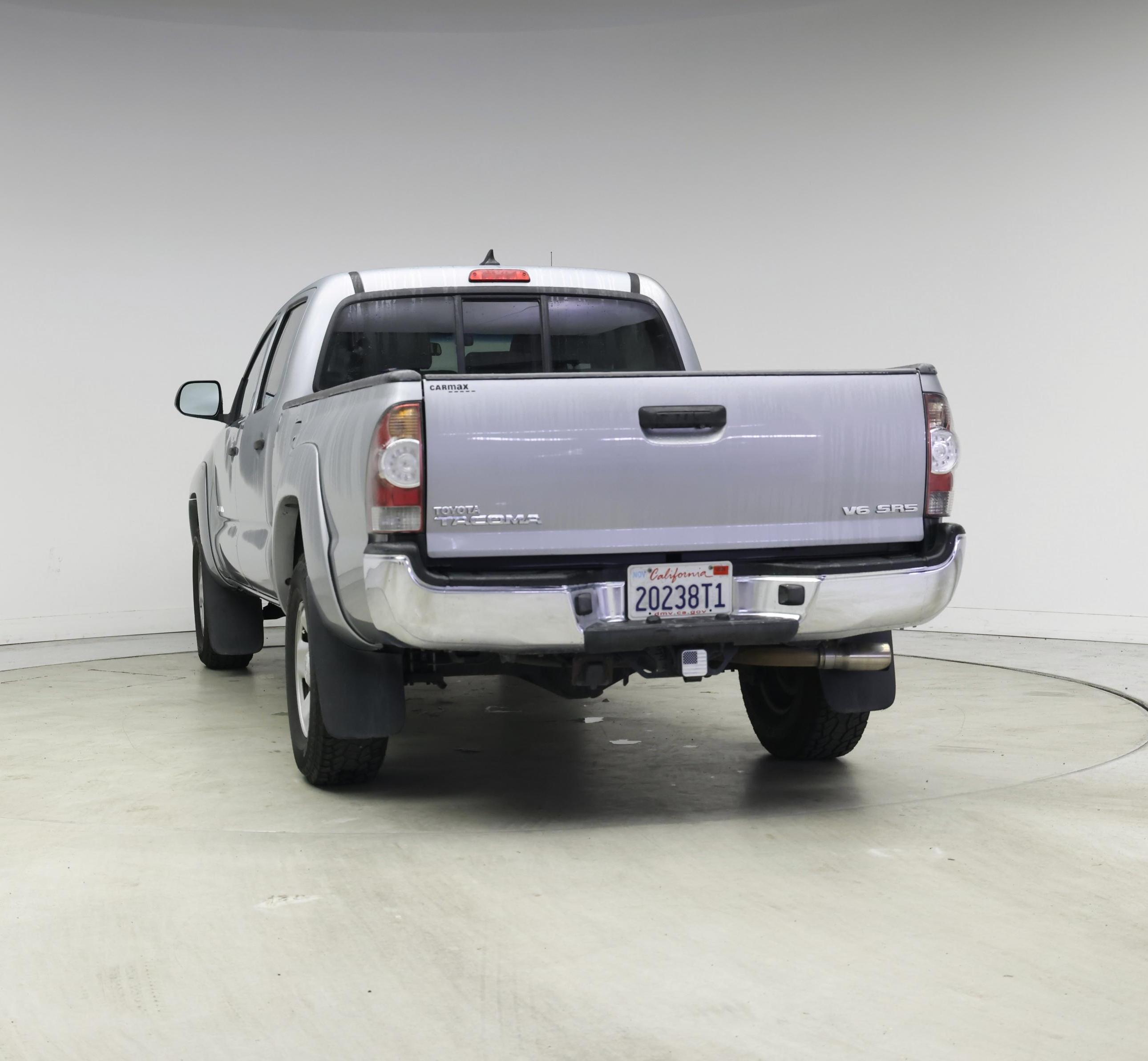 Thumbnail: 2015 Toyota Tacoma - 6