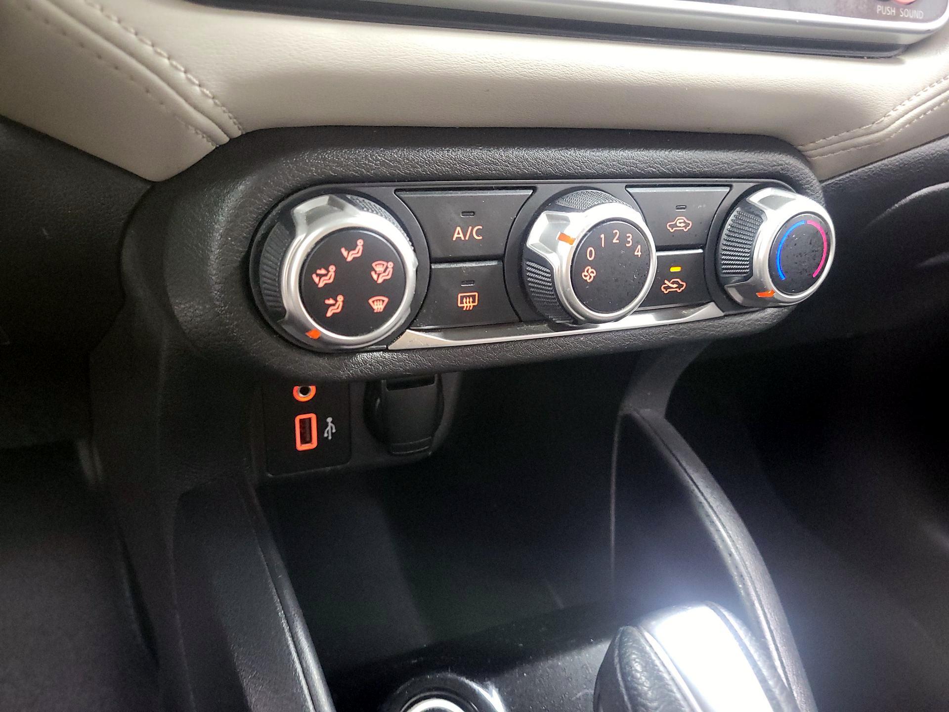 Thumbnail: 2020 Nissan Versa - 15