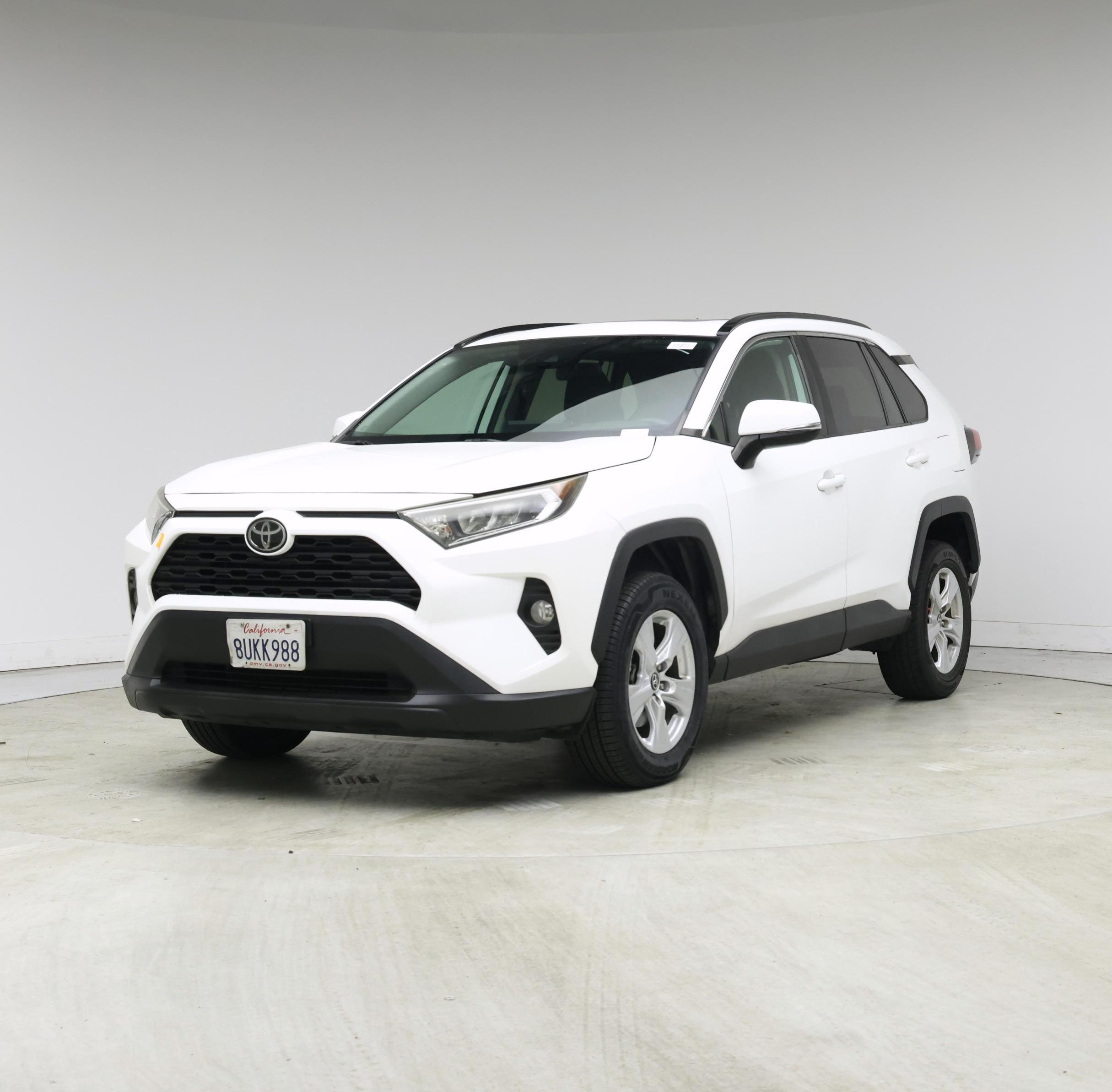 Thumbnail: 2019 Toyota RAV4 - 4