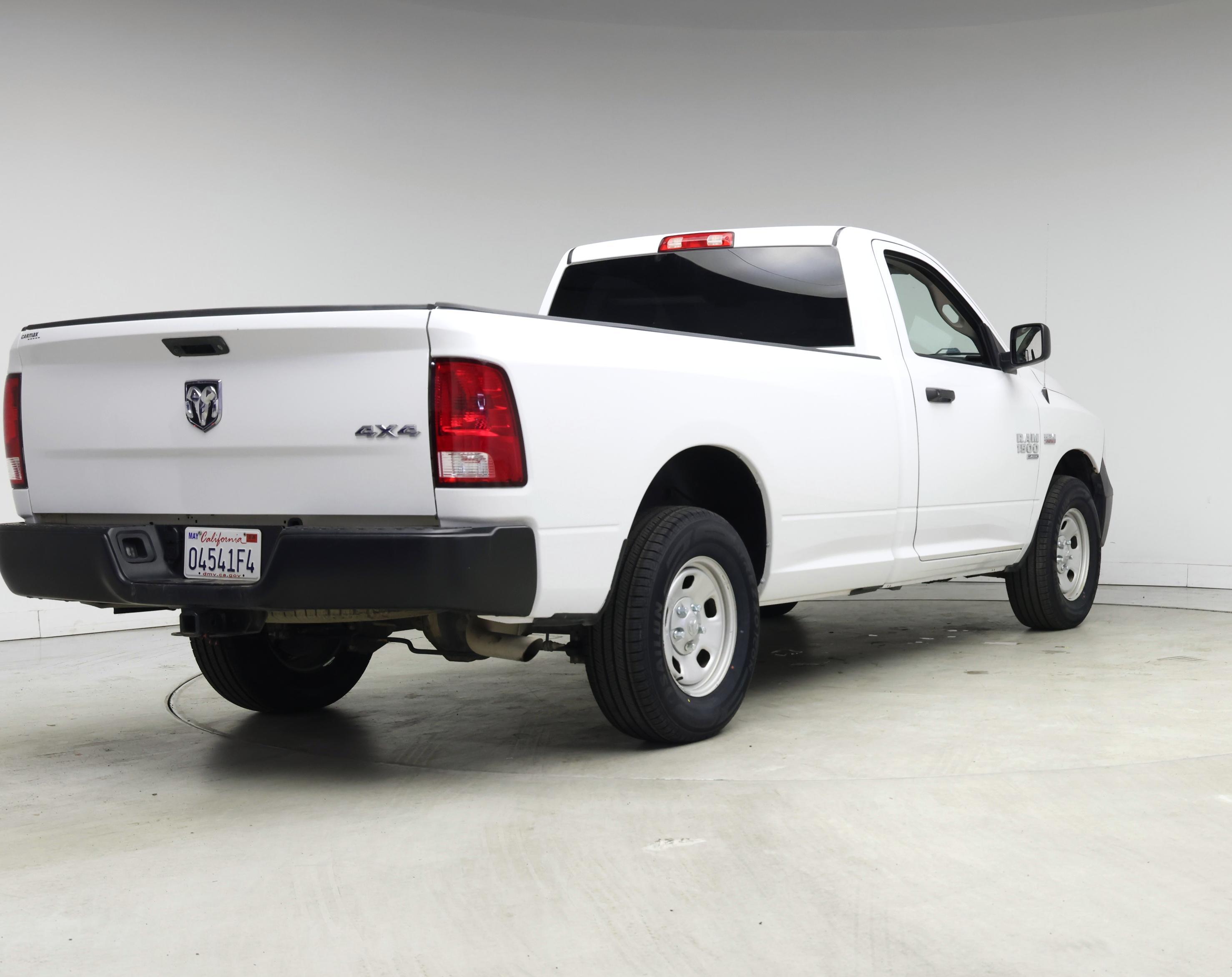 Thumbnail: 2020 RAM 1500 Classic - 8