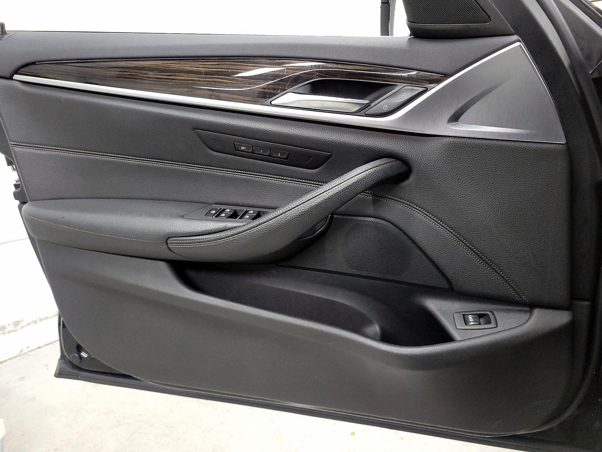 Thumbnail: 2019 BMW 5 Series - 12