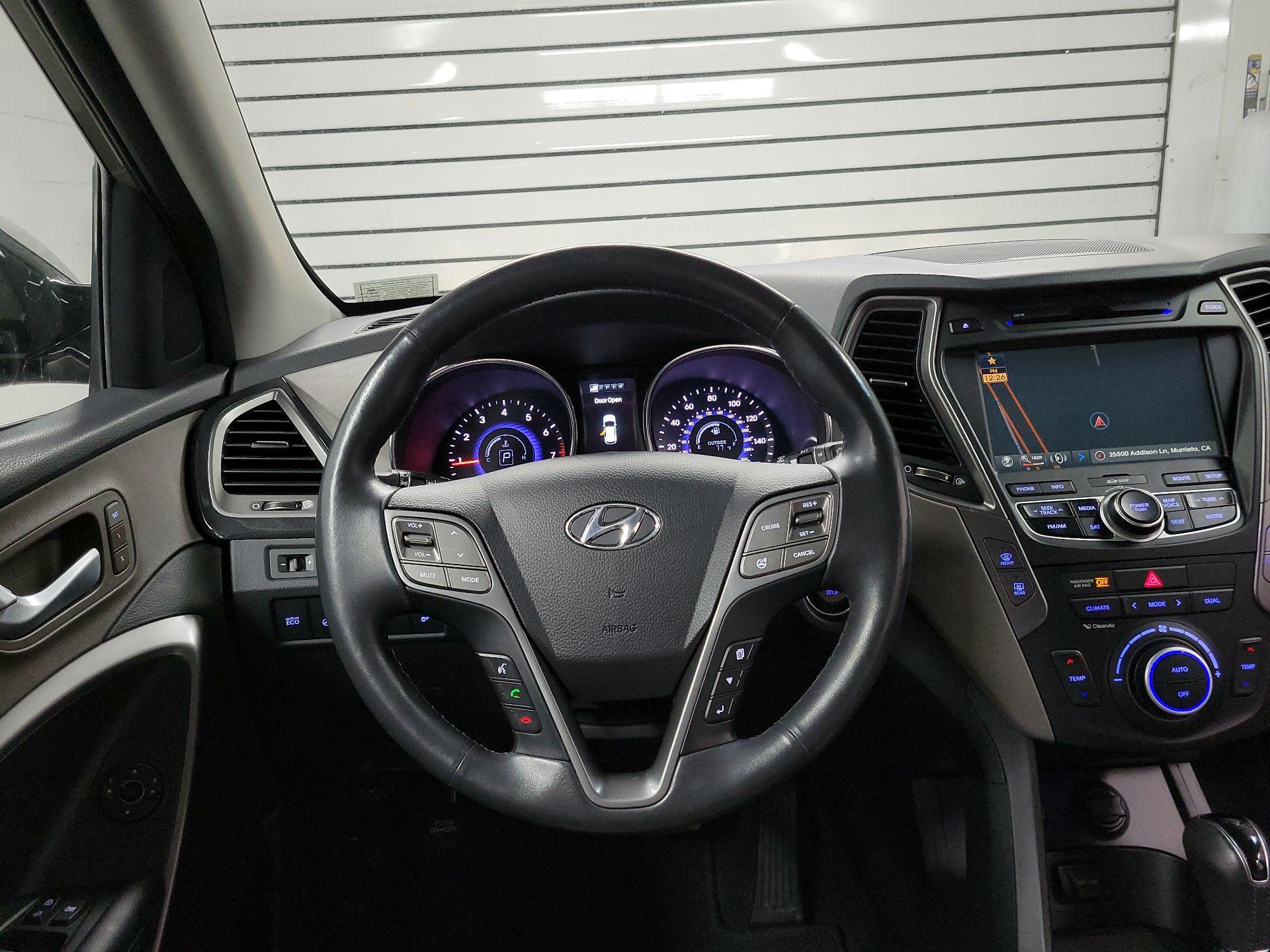 Thumbnail: 2016 Hyundai Santa Fe - 10