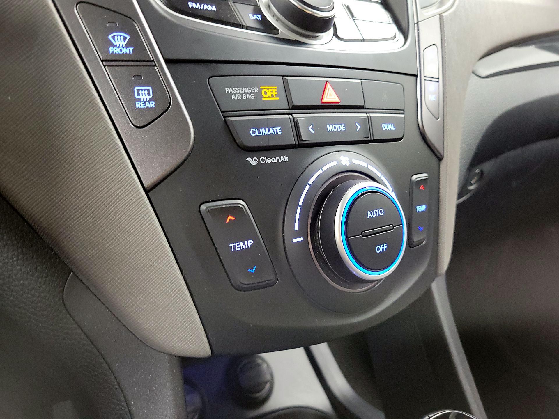 Thumbnail: 2016 Hyundai Santa Fe - 15