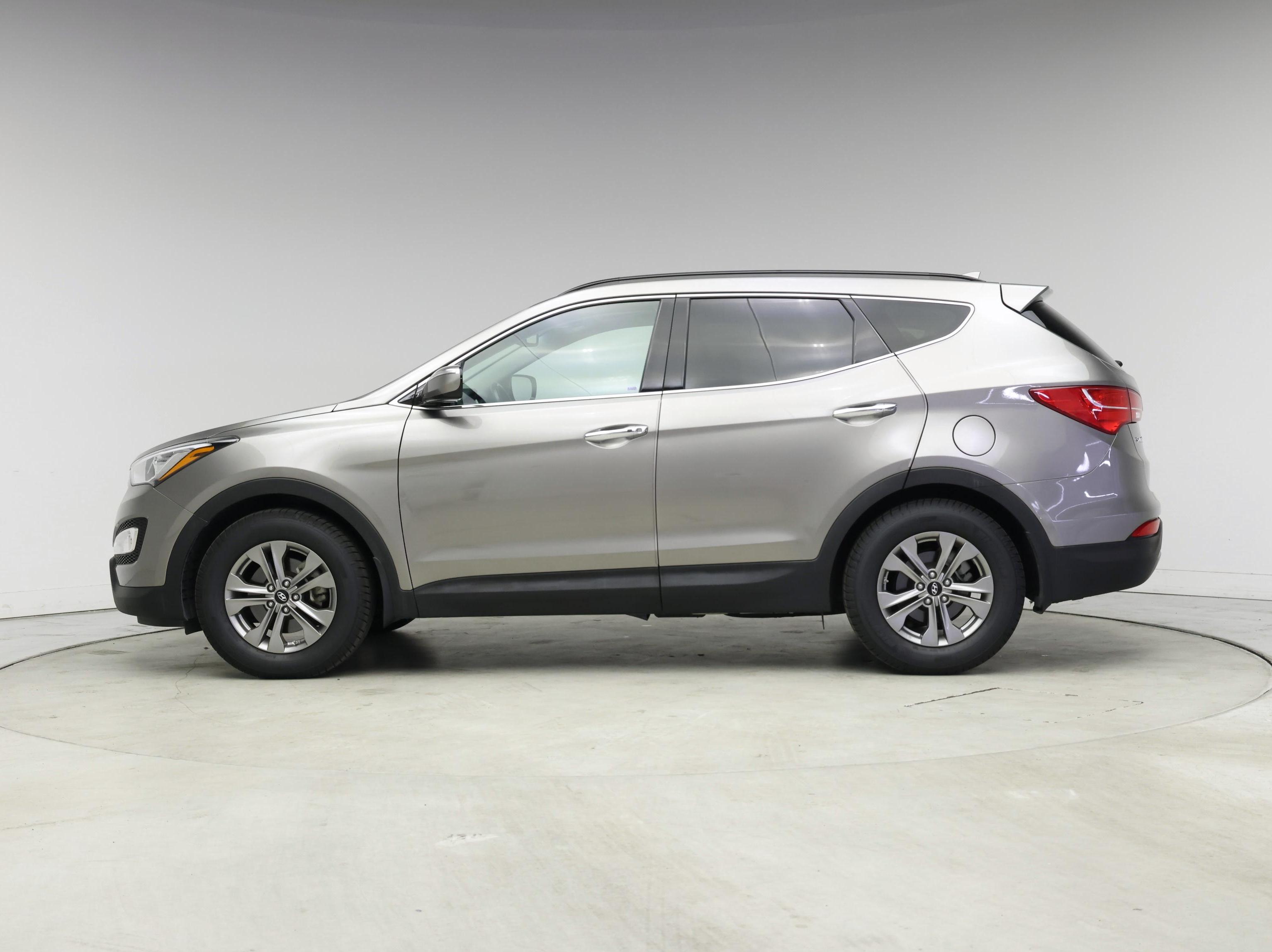 Thumbnail: 2016 Hyundai Santa Fe - 3