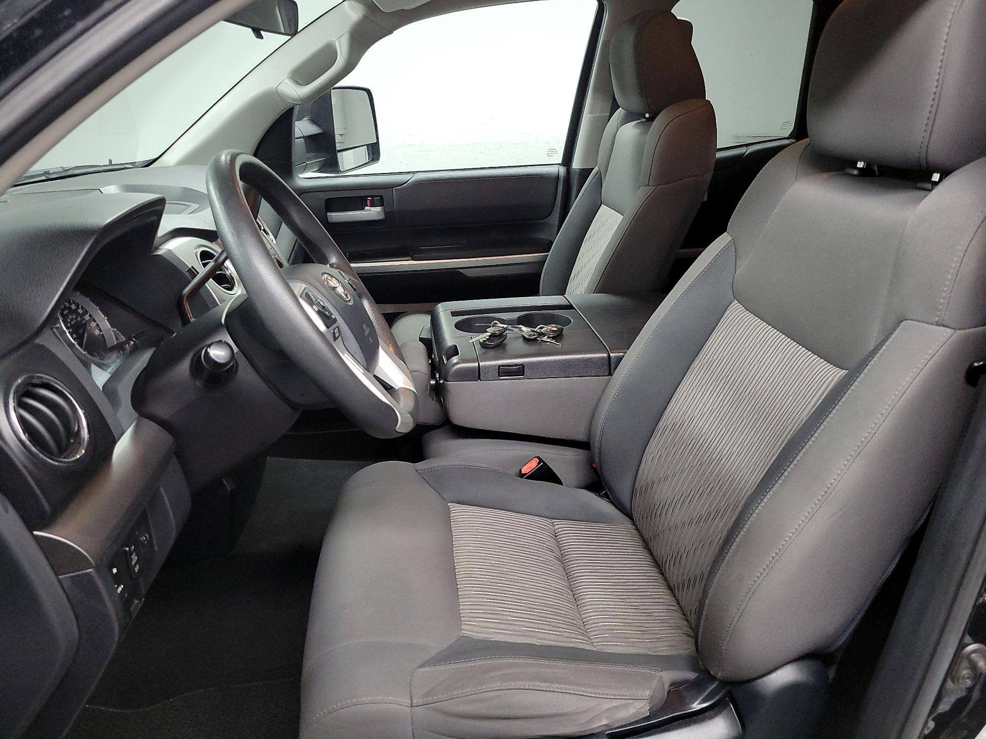 Thumbnail: 2016 Toyota Tundra - 11