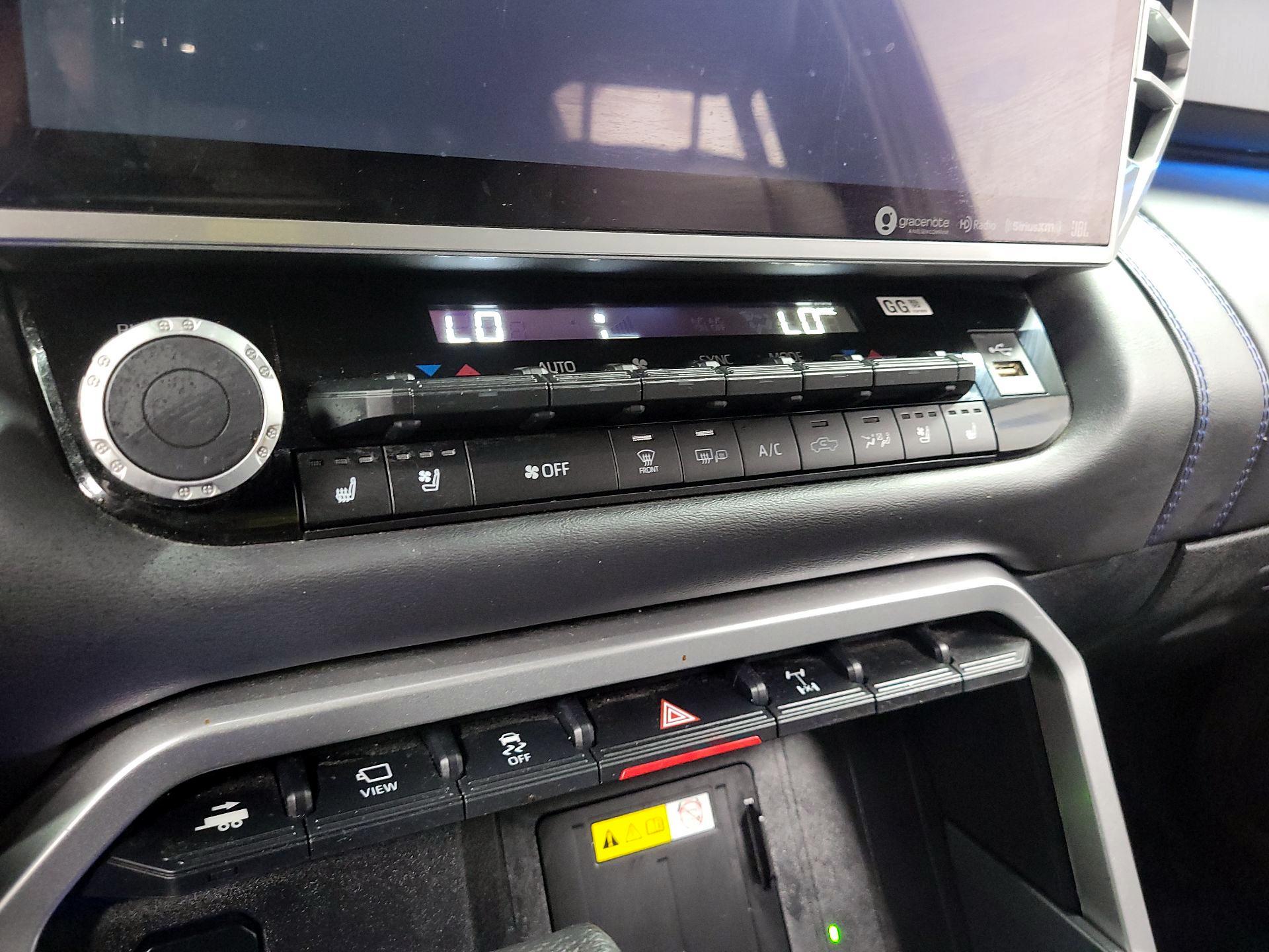 Thumbnail: 2024 Toyota Tundra - 16