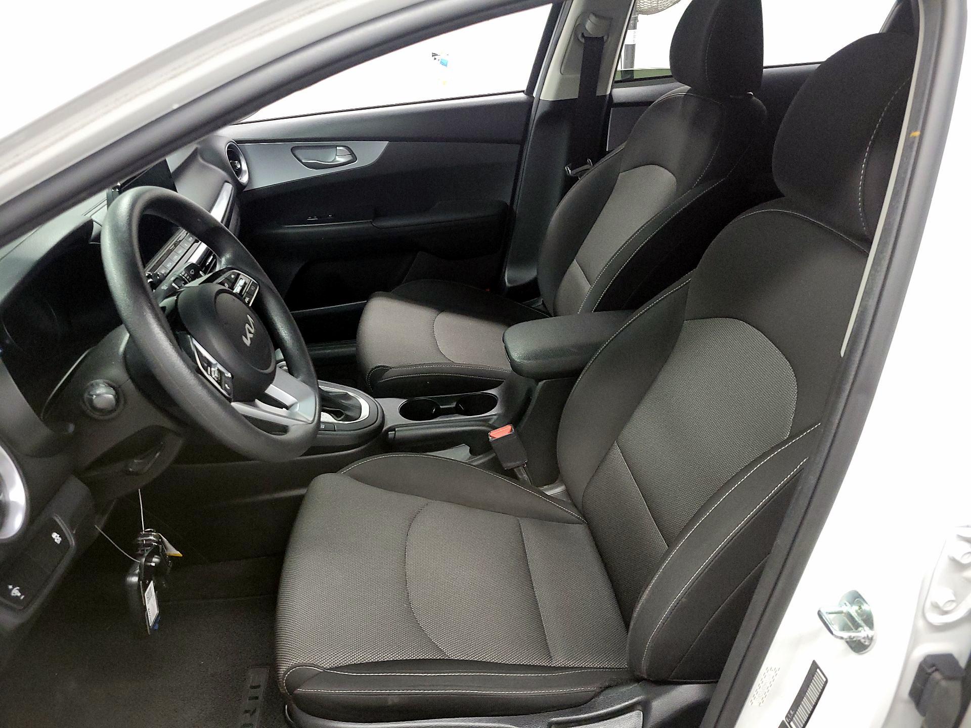 Thumbnail: 2023 Kia Forte - 11