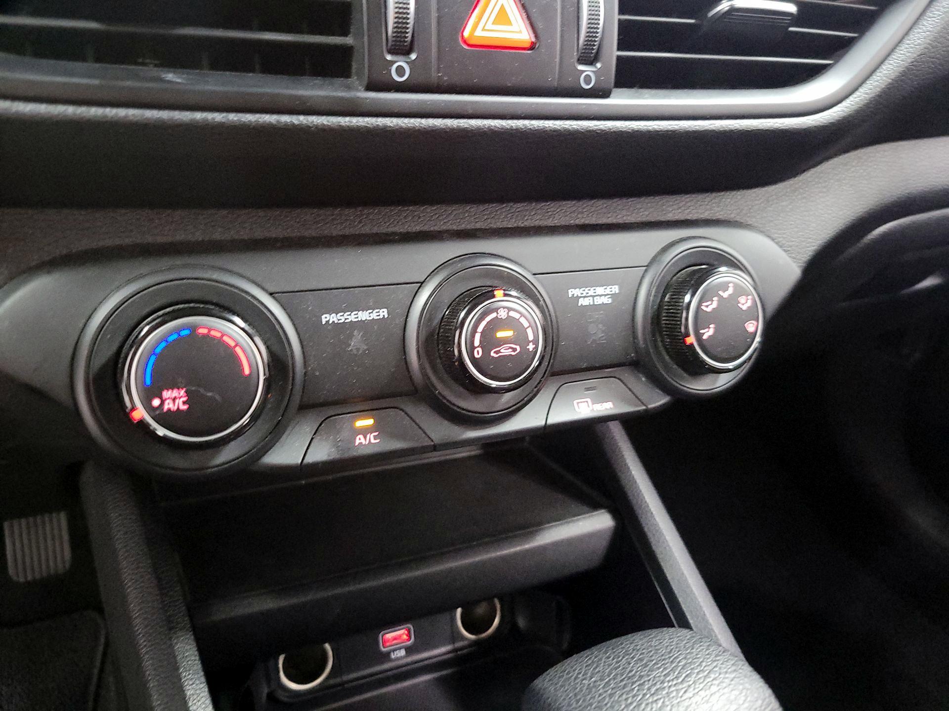 Thumbnail: 2023 Kia Forte - 16