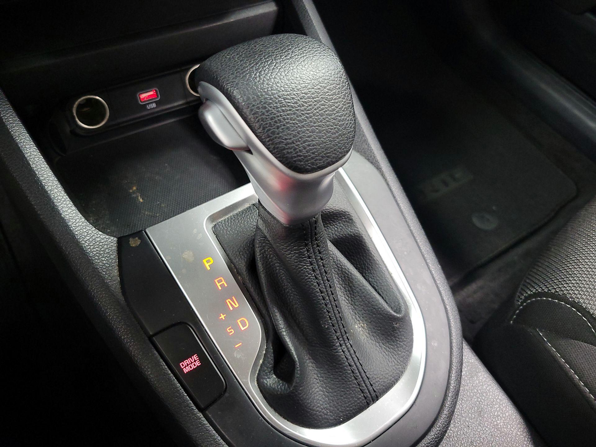 Thumbnail: 2023 Kia Forte - 17