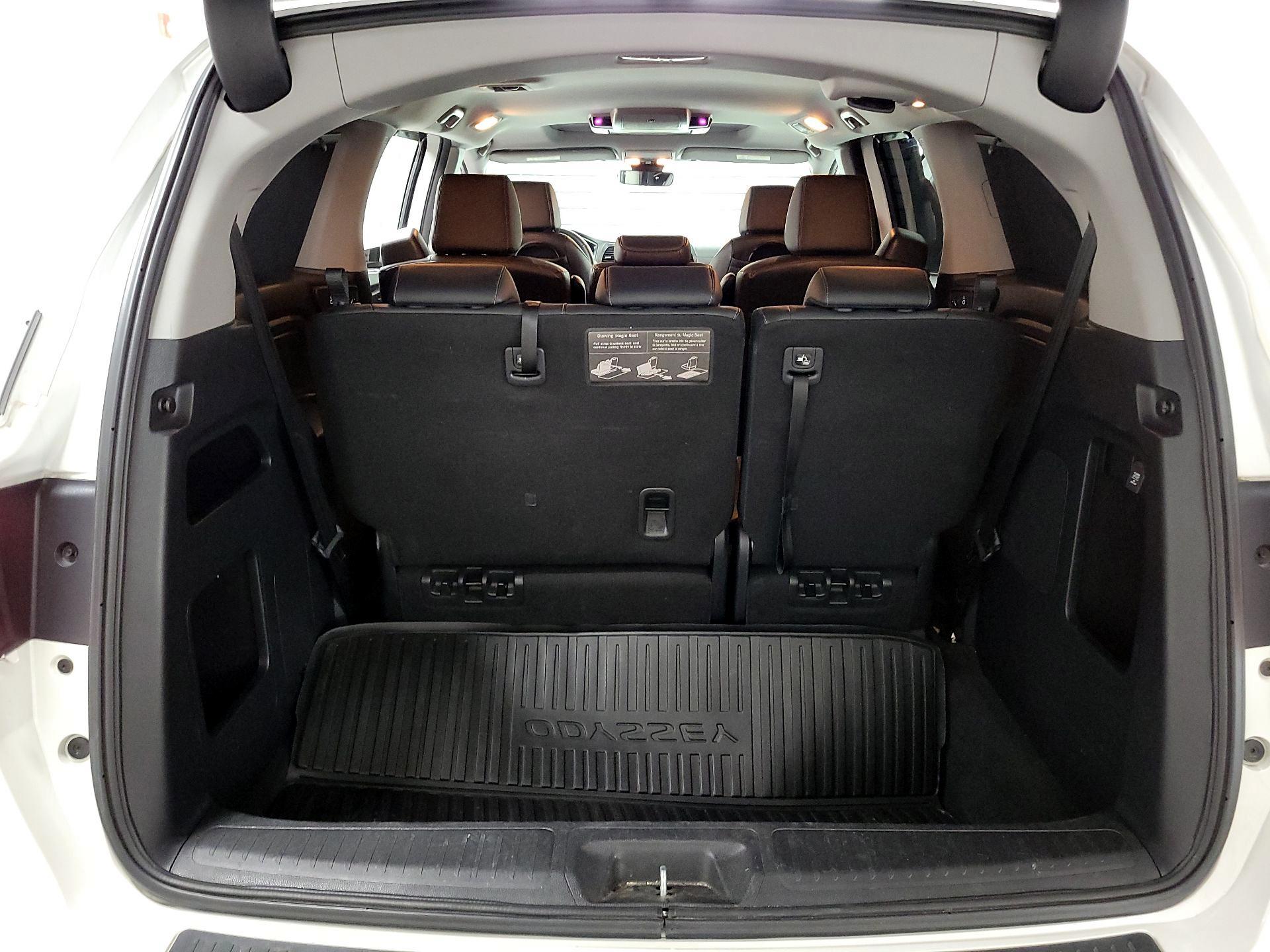 Thumbnail: 2023 Honda Odyssey - 17