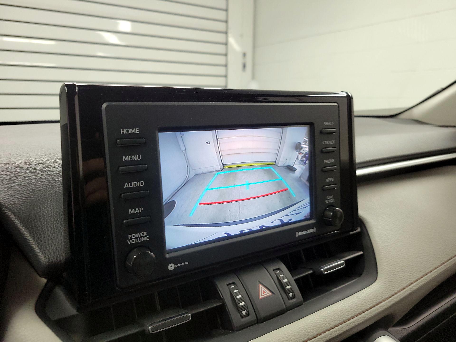 Thumbnail: 2022 Toyota RAV4 - 13