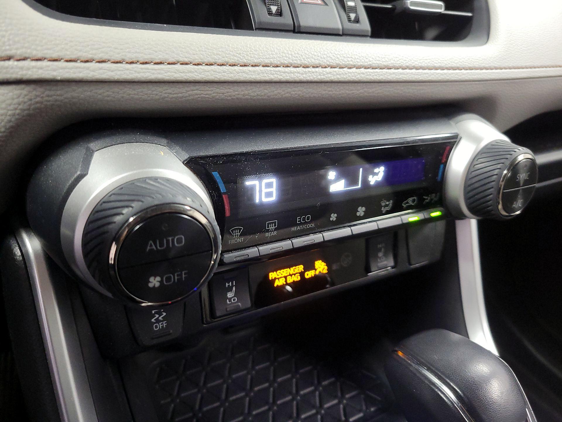 Thumbnail: 2022 Toyota RAV4 - 15