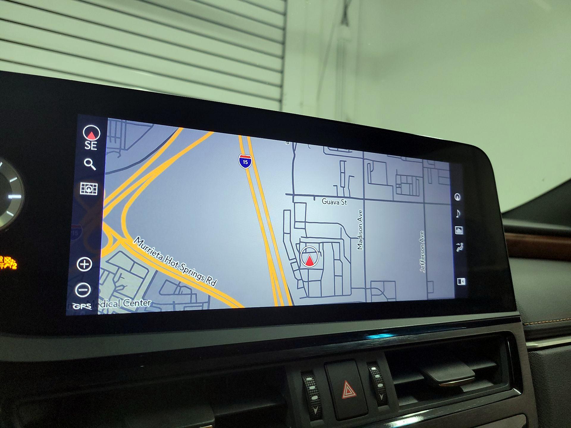 Thumbnail: 2022 Lexus ES - 14