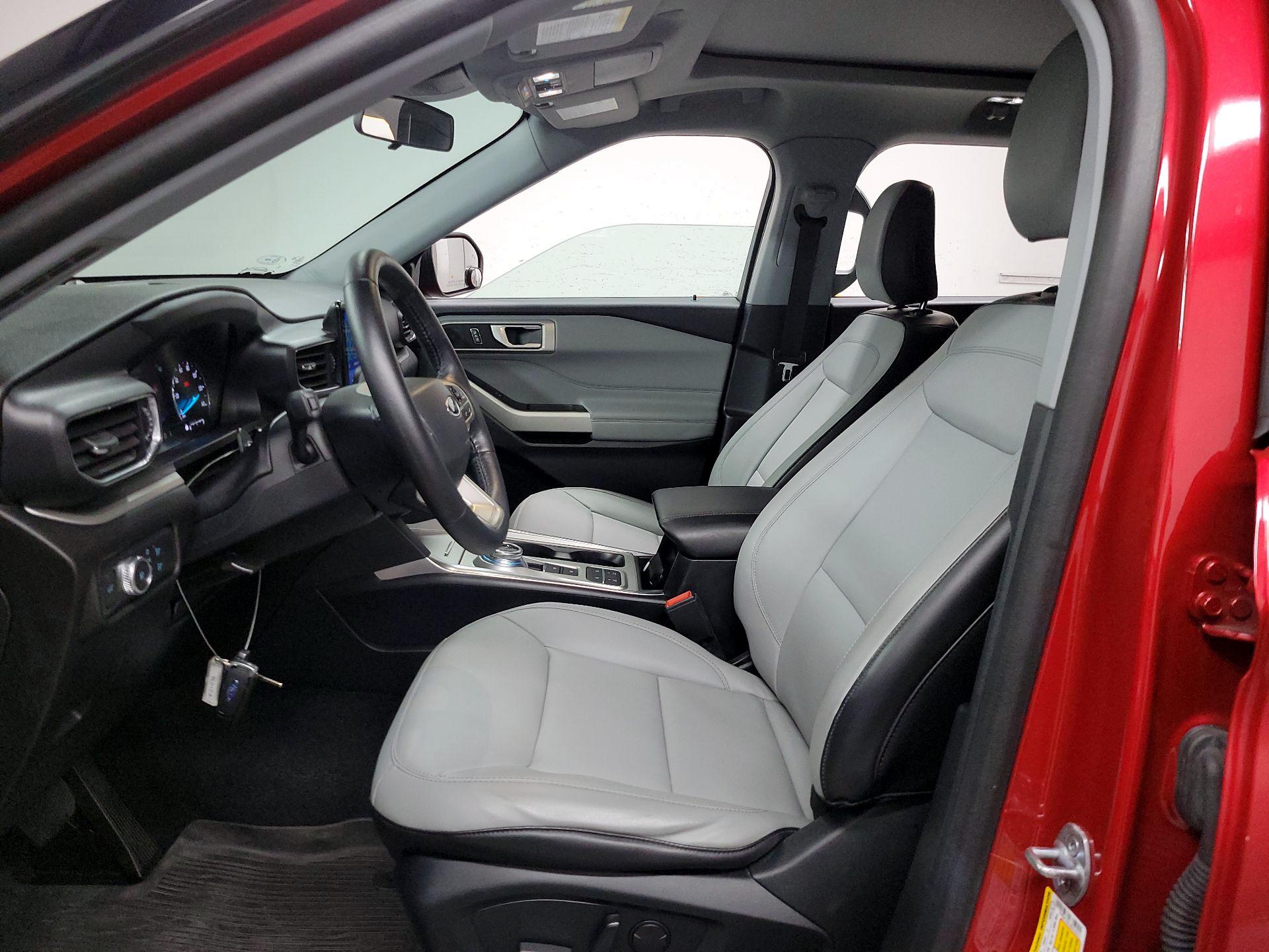 Thumbnail: 2021 Ford Explorer - 11