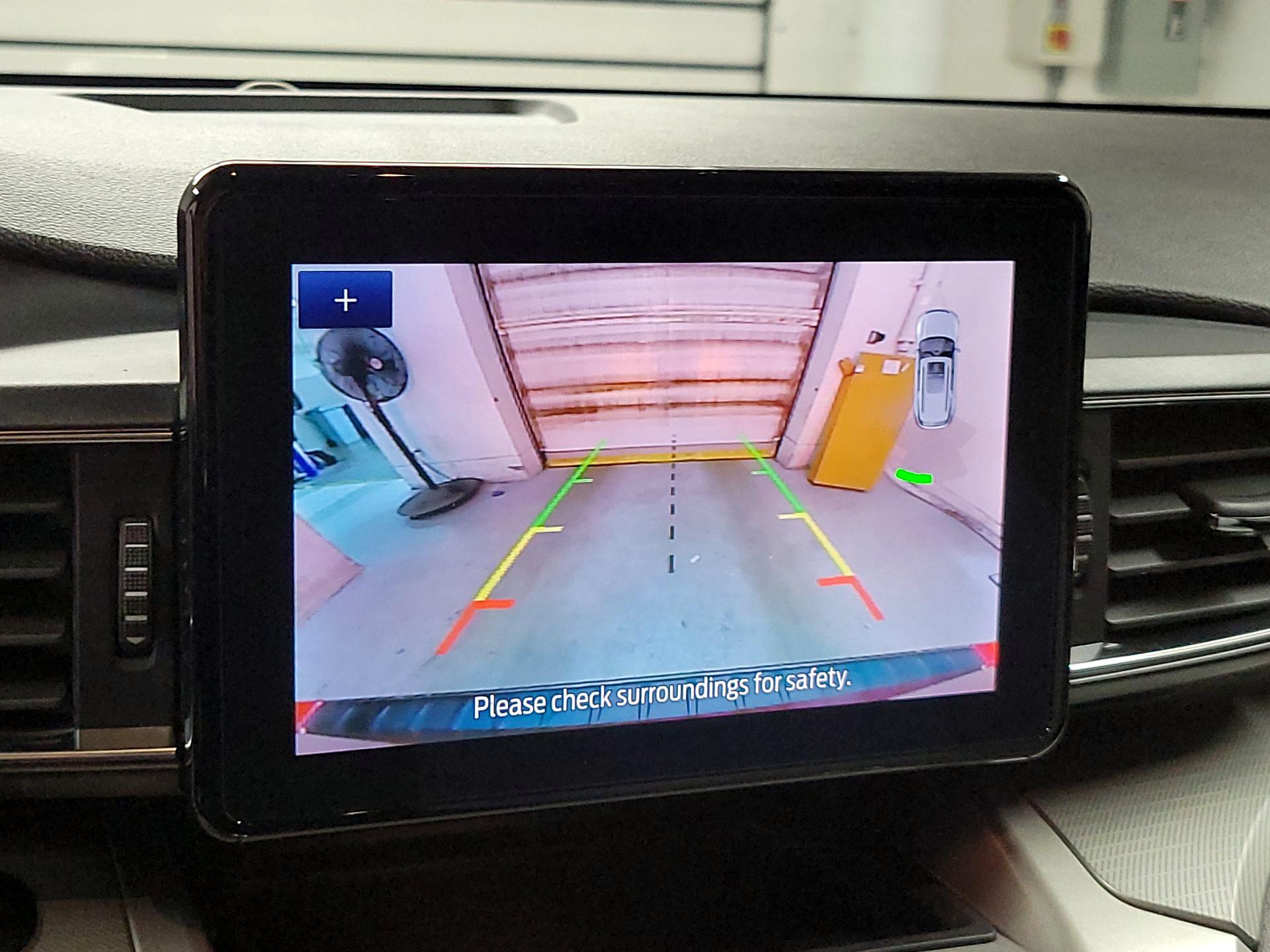 Thumbnail: 2021 Ford Explorer - 13