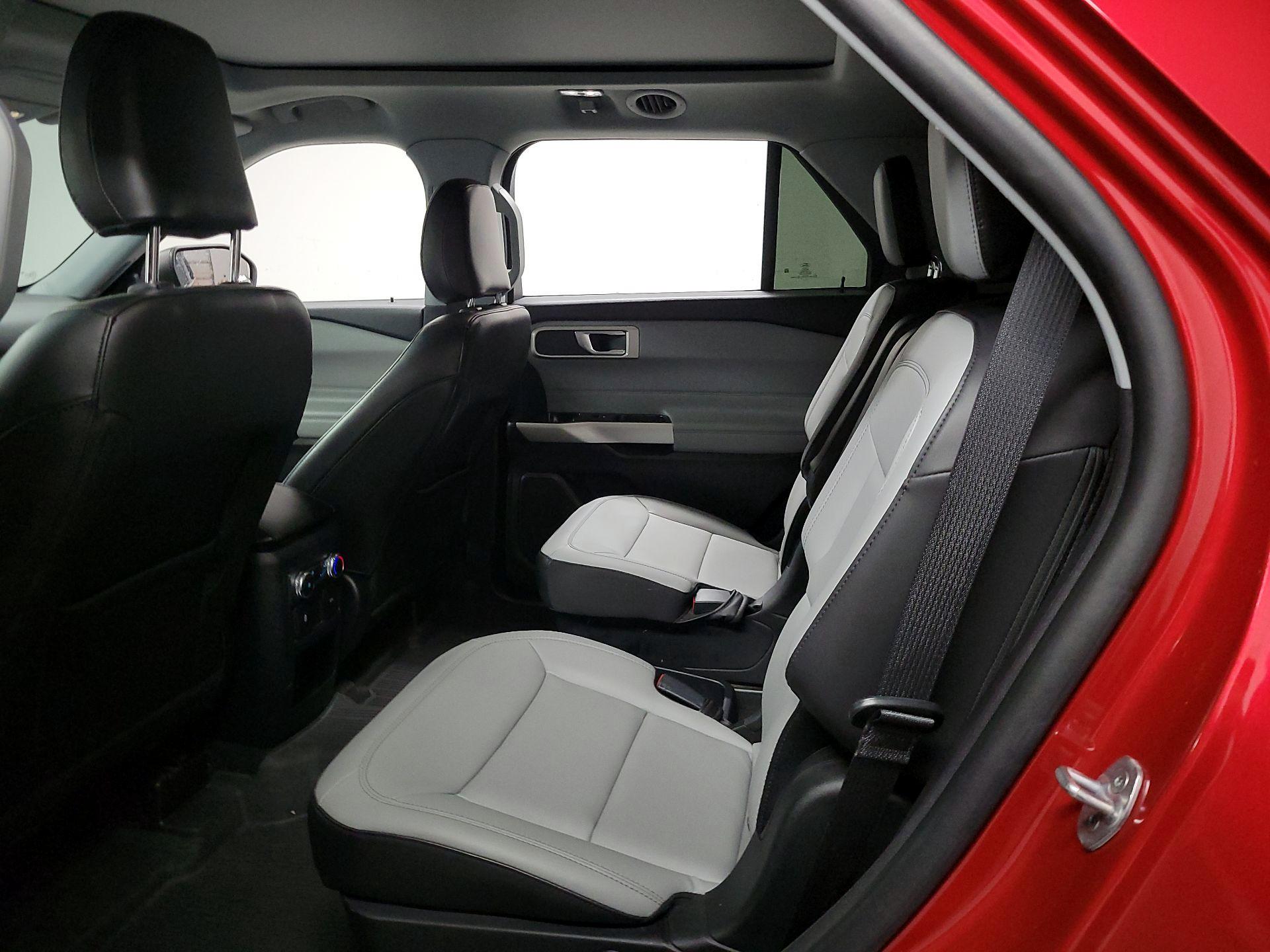 Thumbnail: 2021 Ford Explorer - 17