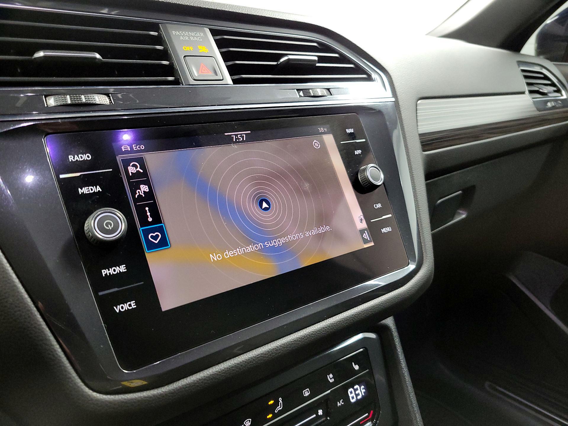 Thumbnail: 2022 Volkswagen Tiguan - 14