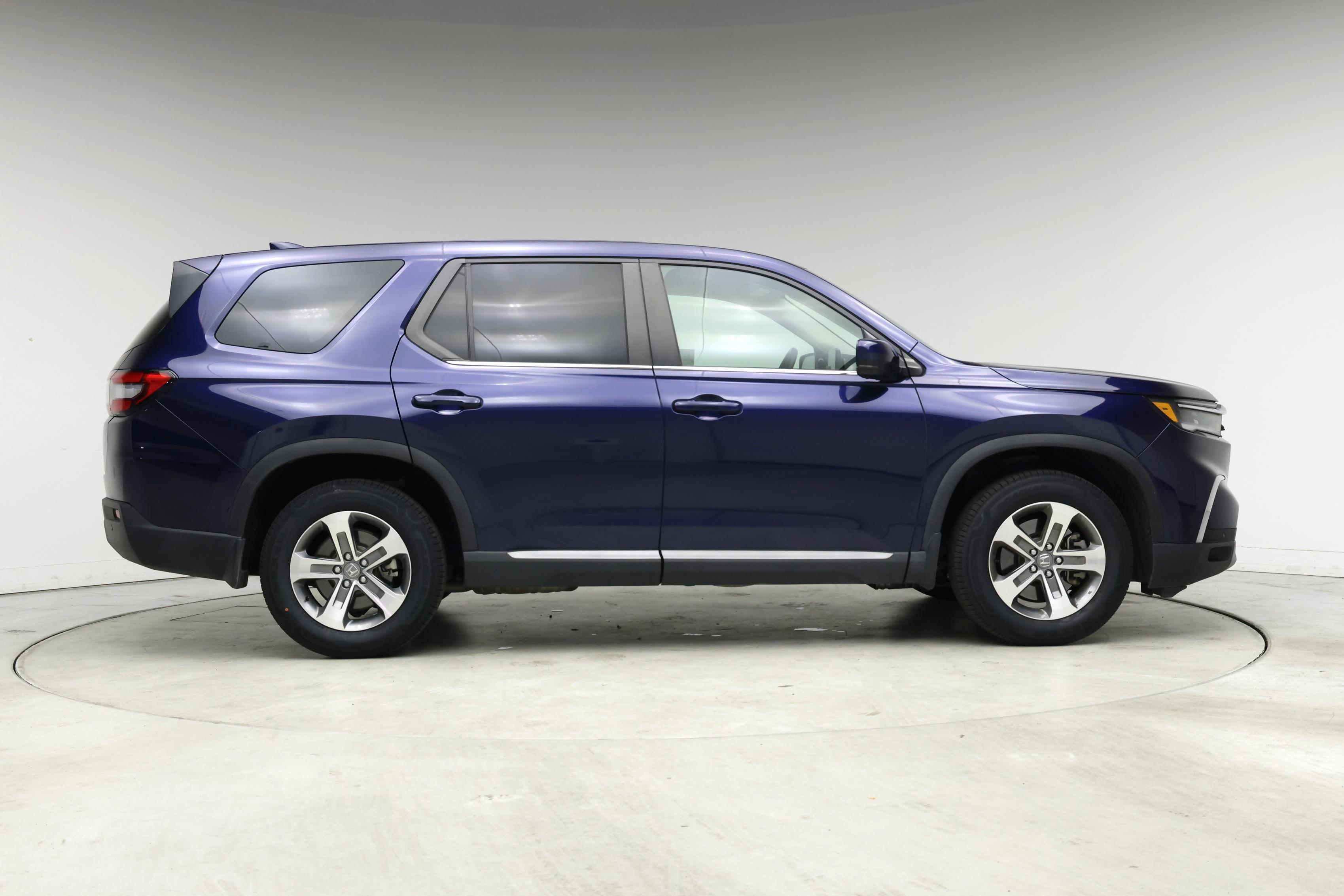 Thumbnail: 2023 Honda Pilot - 7