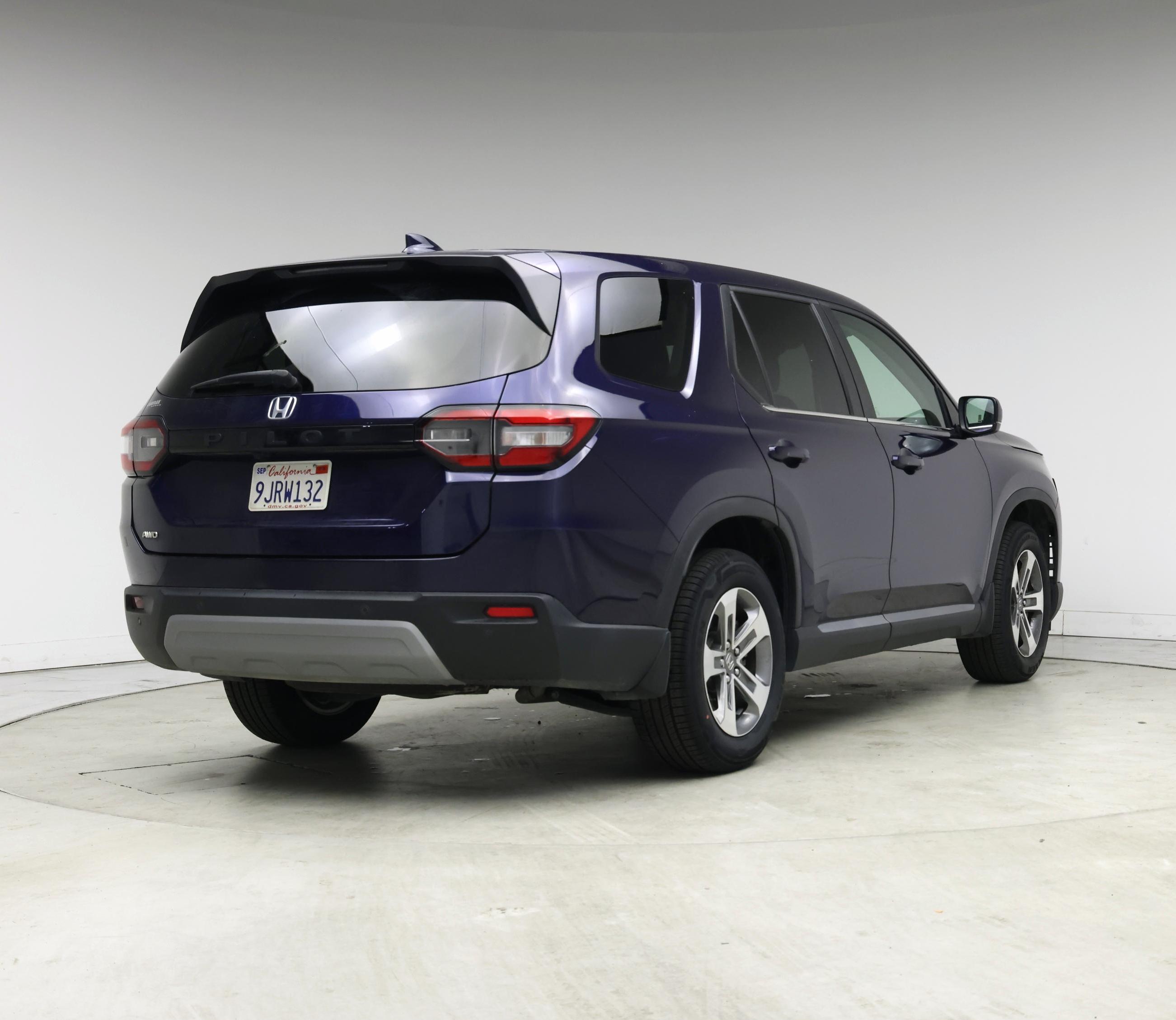 Thumbnail: 2023 Honda Pilot - 8