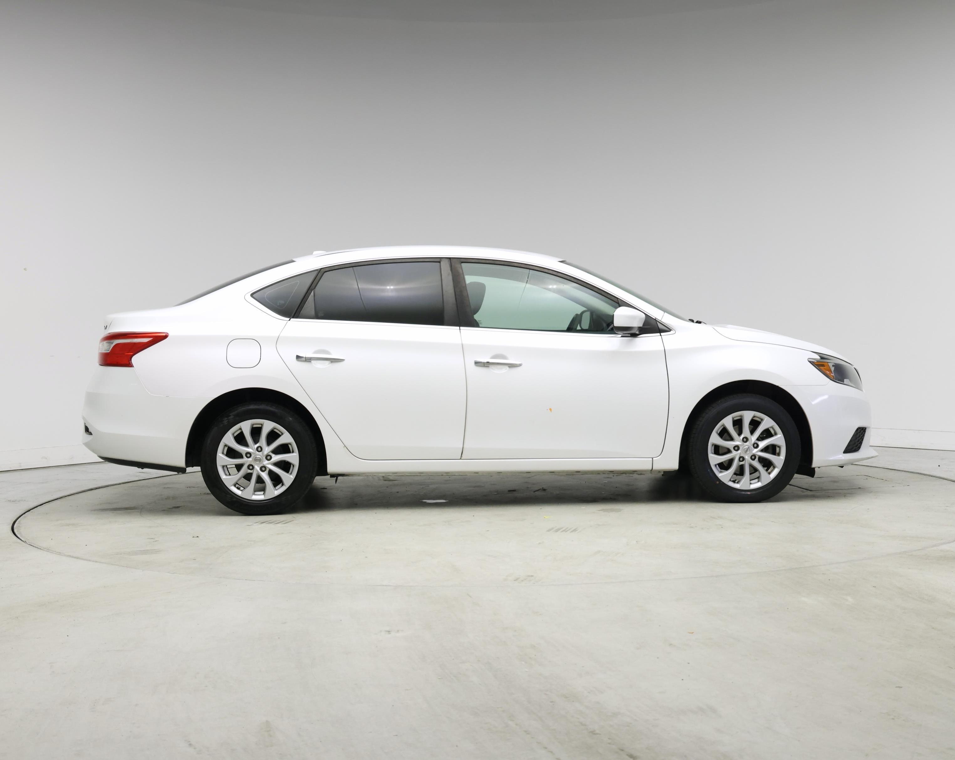 Thumbnail: 2018 Nissan Sentra - 7