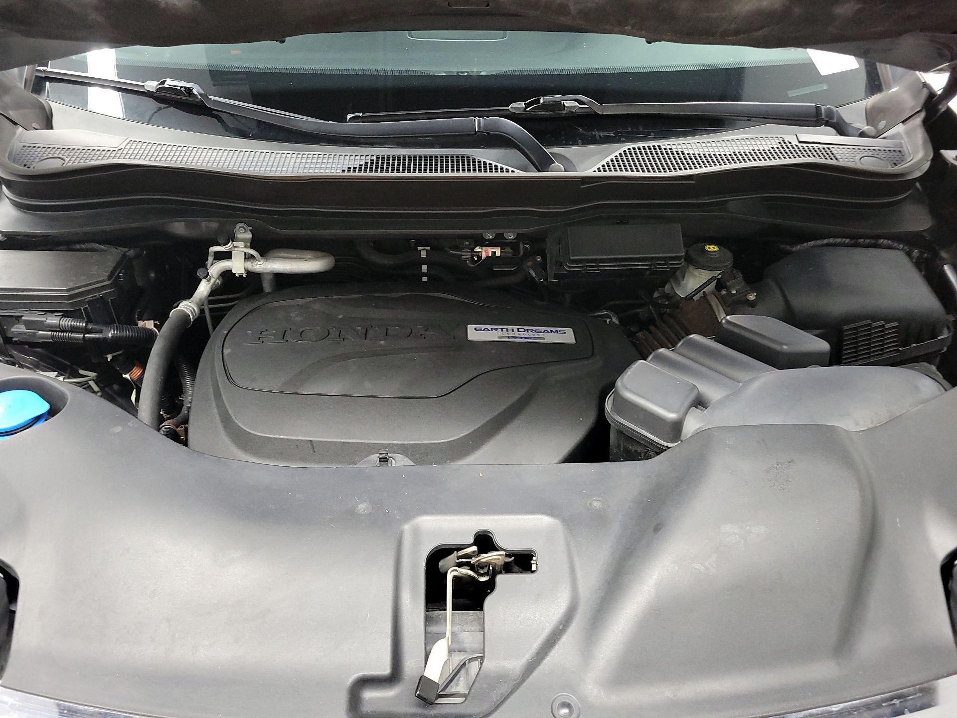 Thumbnail: 2017 Honda Pilot - 18