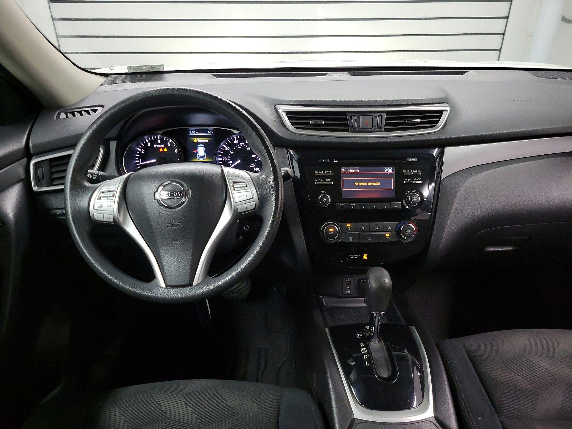 Thumbnail: 2015 Nissan Rogue - 9