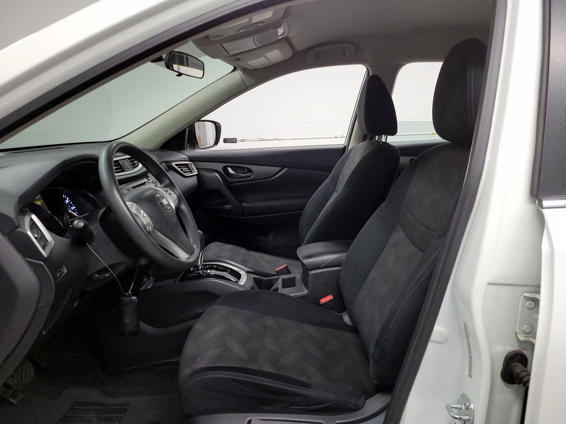 Thumbnail: 2015 Nissan Rogue - 11