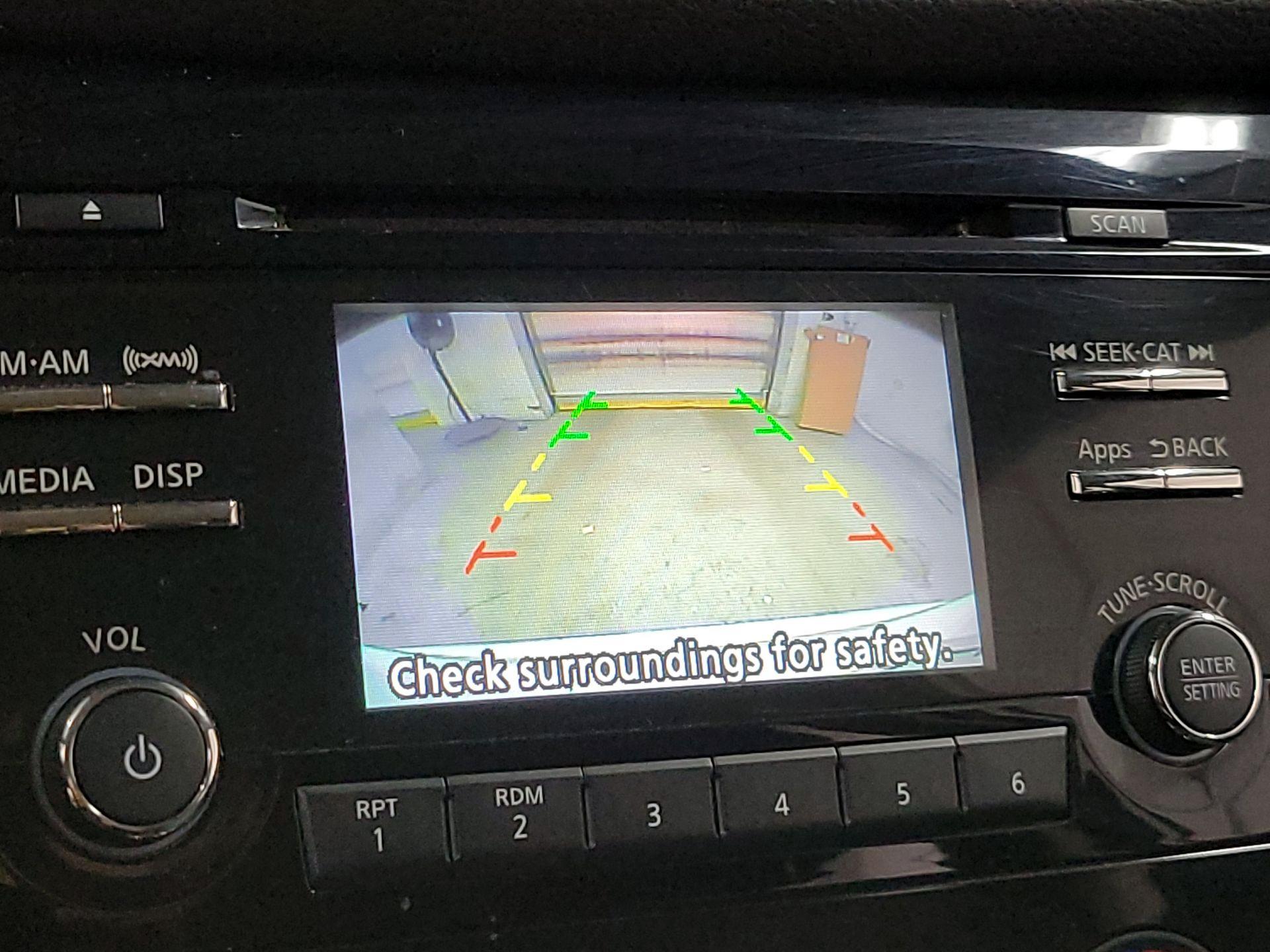 Thumbnail: 2015 Nissan Rogue - 13