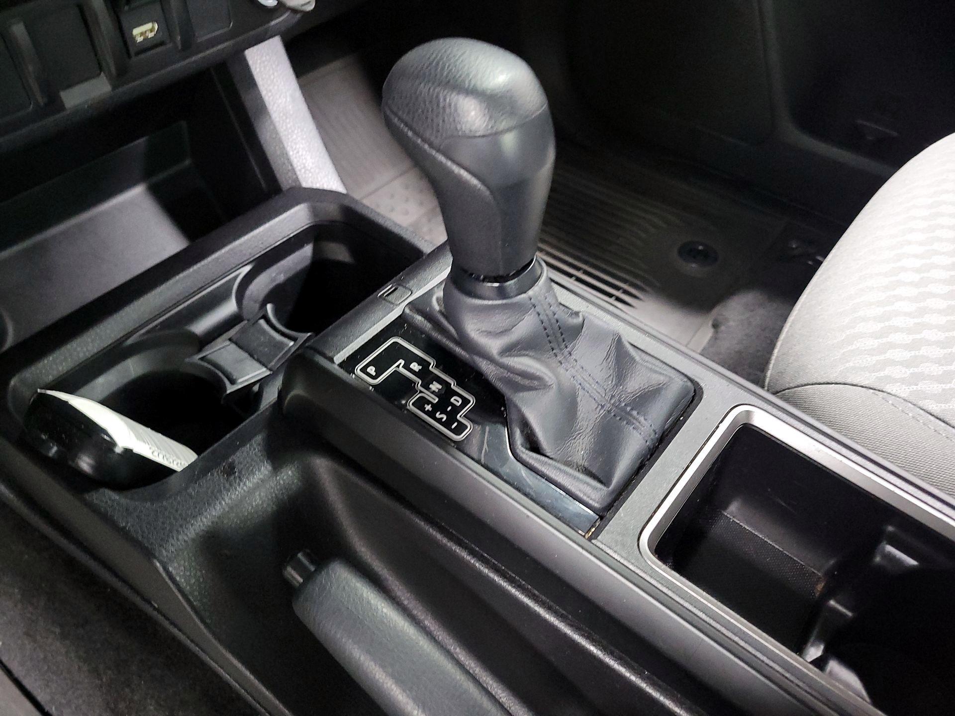 Thumbnail: 2022 Toyota Tacoma - 16