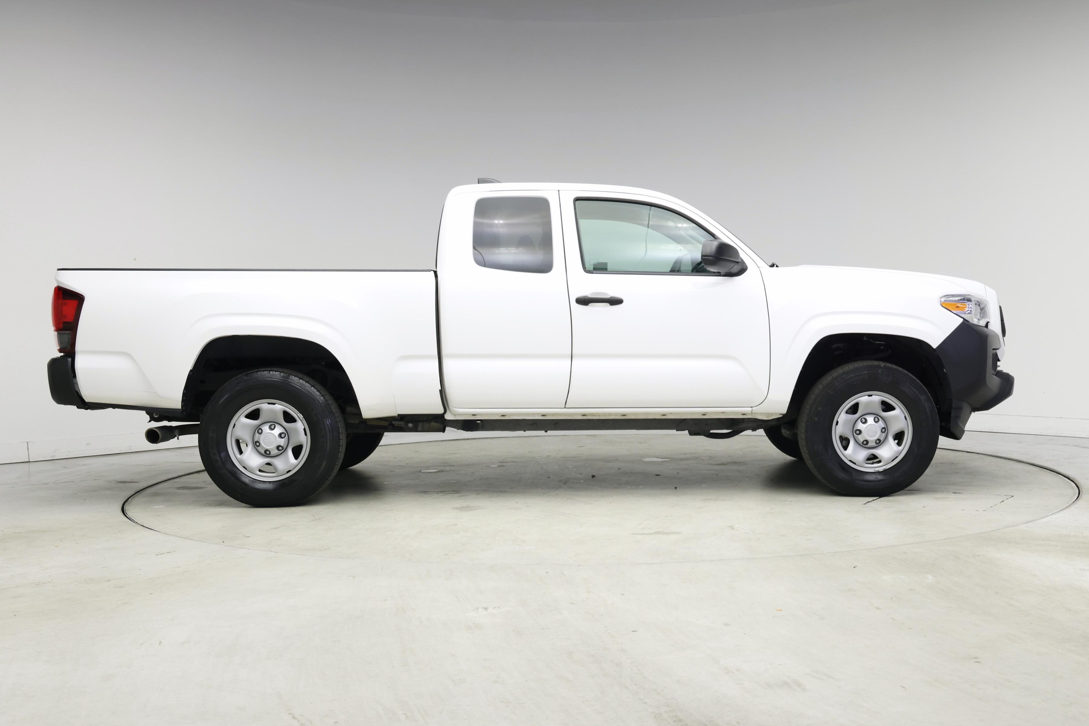 Thumbnail: 2022 Toyota Tacoma - 7